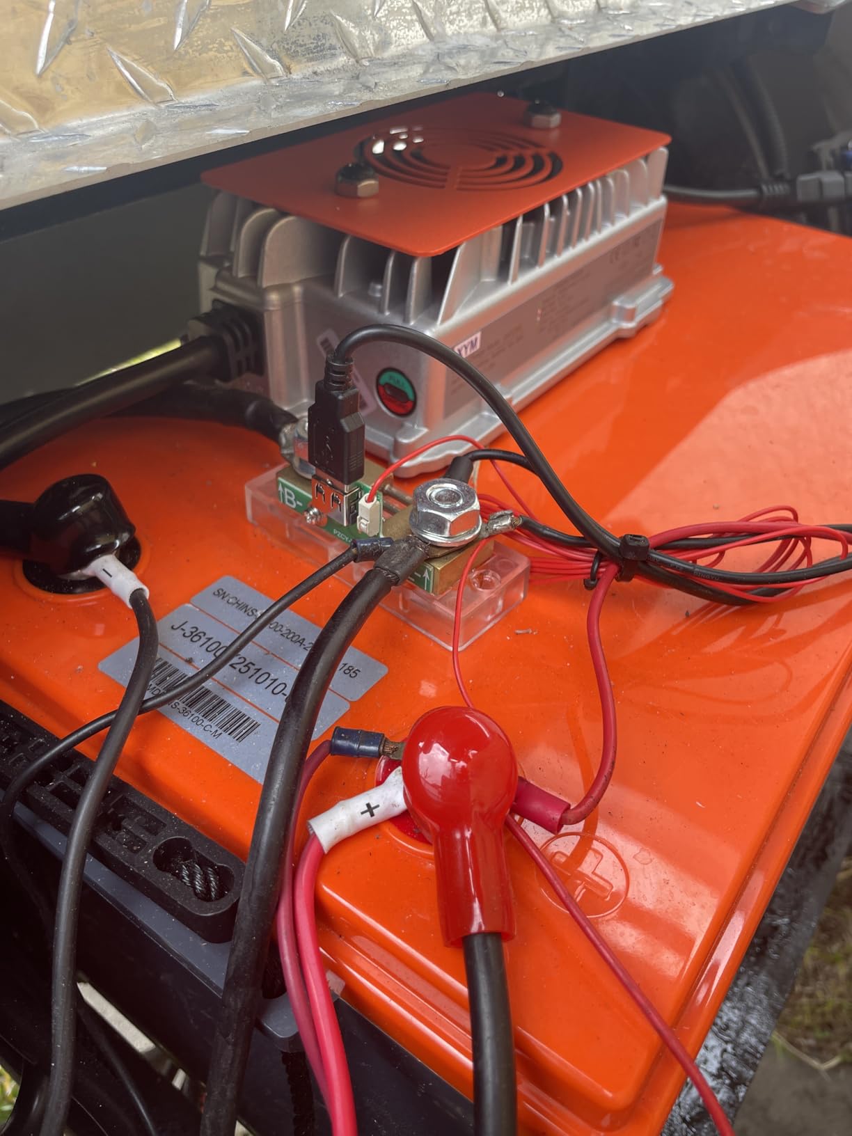 CHINS 36V Lithium Golf Cart Battery 100AH, Includes Charger, Monitor, 5000+ Cycles customer photo 2