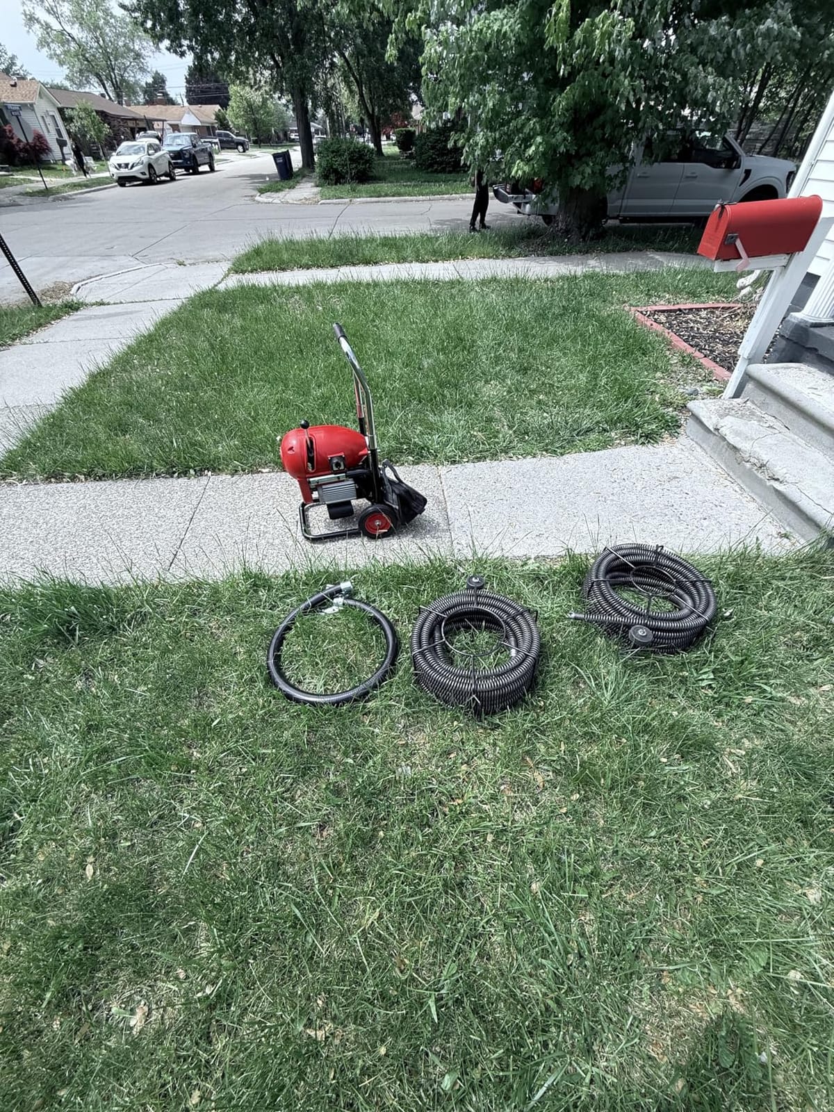 VEVOR Drain Cleaner Machine 120FT x 6/5 Inch, 1100W Electric Sewer Snake Auger Manual Feed - with 6 Cutters and CW/CCW Control for 4