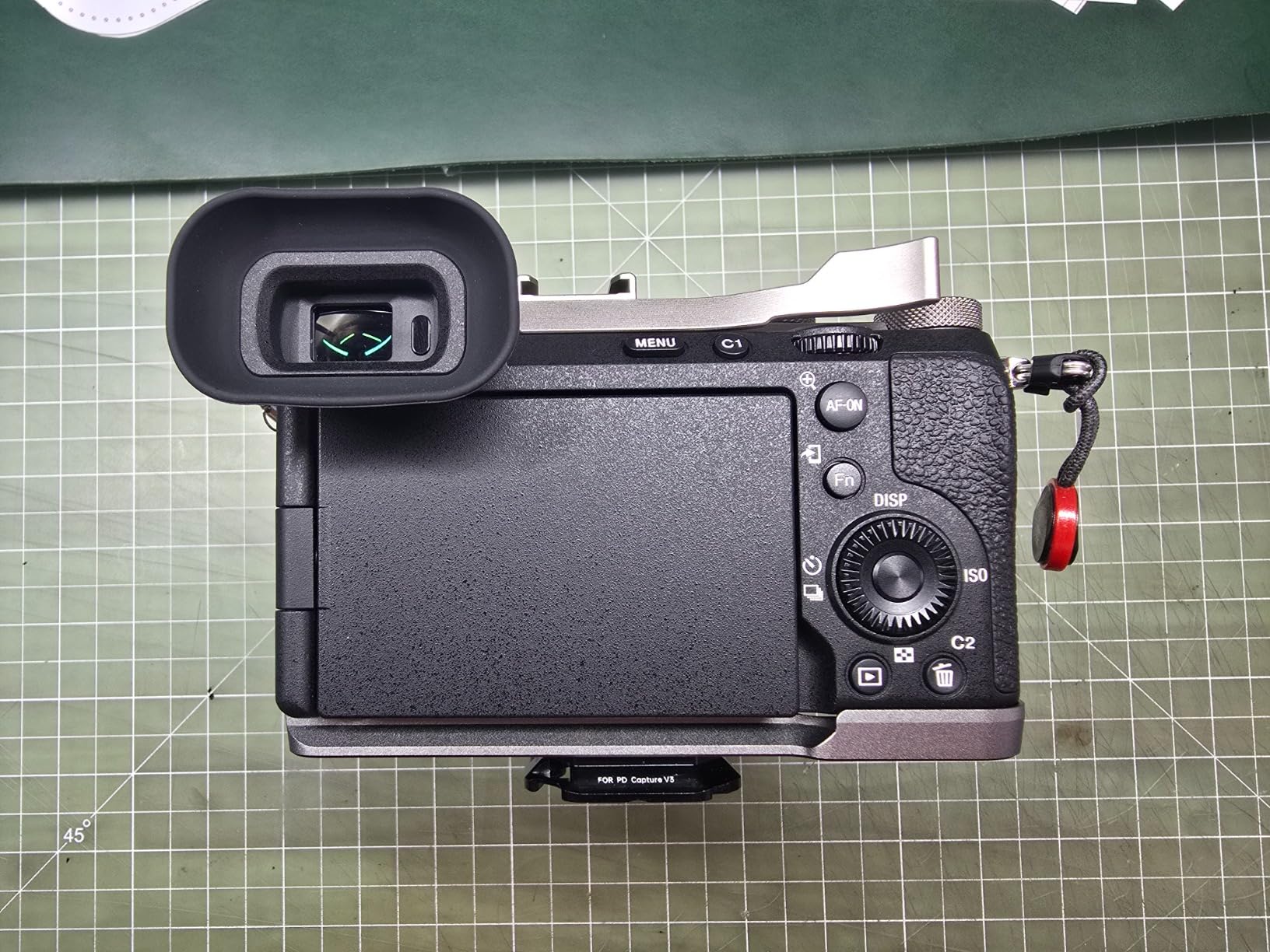 SMALLRIG Thumb Grip for Sony Alpha 7C II/Alpha 7CR / Alpha 7C, Ergonomic Design, Built-in Cold Shoe, for Light, Microphone, Weight Only 8g (Sliver) - 4818 customer photo 1