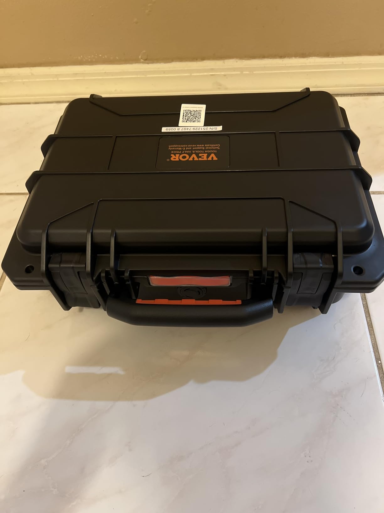 VEVOR Weatherproof Hard Case, Heavy Duty Protective Dry Box with Pre-cut Foam, and Retractable Pull Handles for Travel, Hunting, Military, Tactical, IP67 Waterproof Case for Cameras (24.4×19.3×8.9) customer photo 1