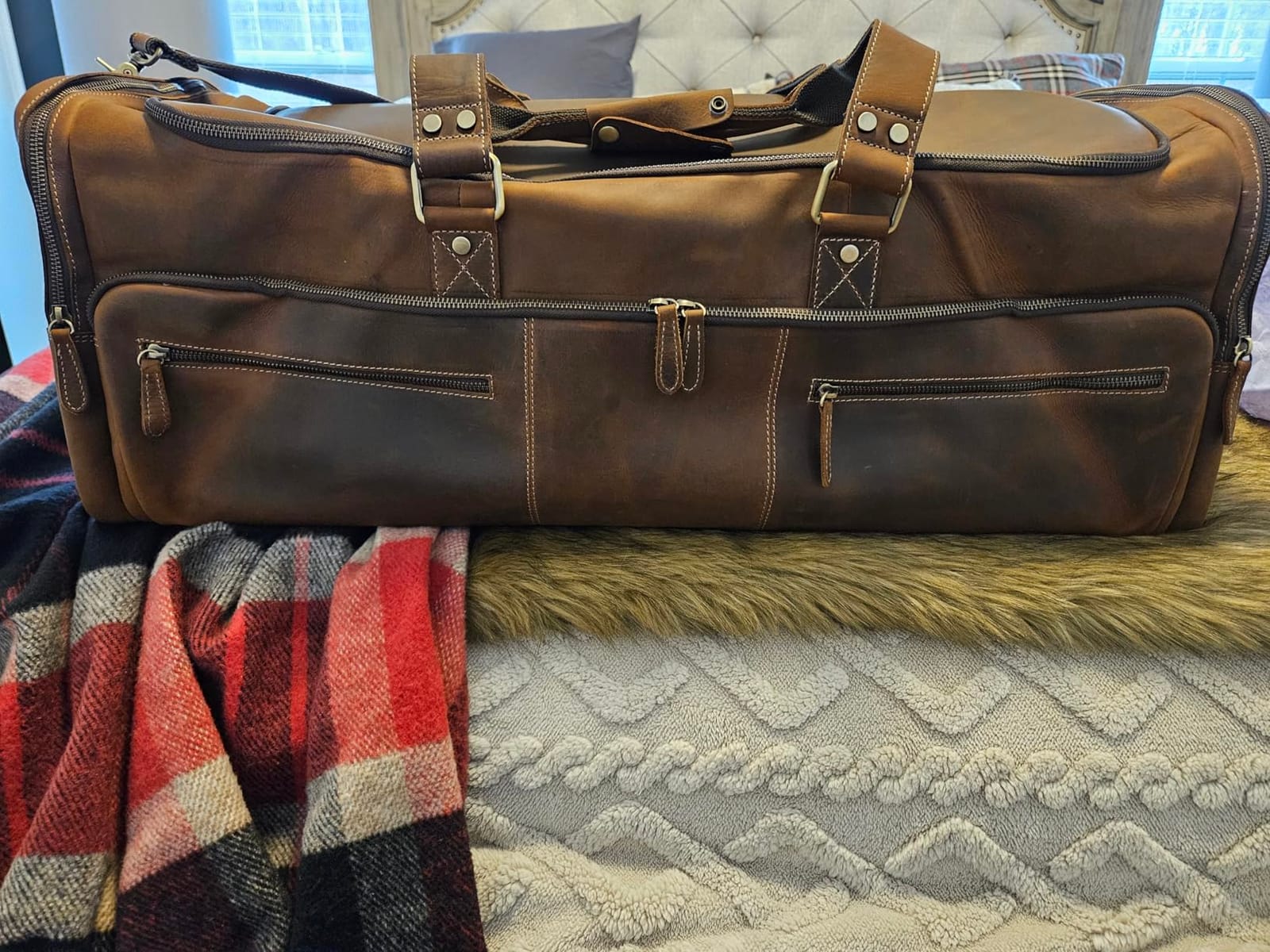 Full Grain Leather Duffle Bag for Men | TSA Approved 22x14x9 Carry On Luggage | 22 Inch, 45L Capacity | Overnight Weekender & Travel Duffel | Dark Brown customer photo 2
