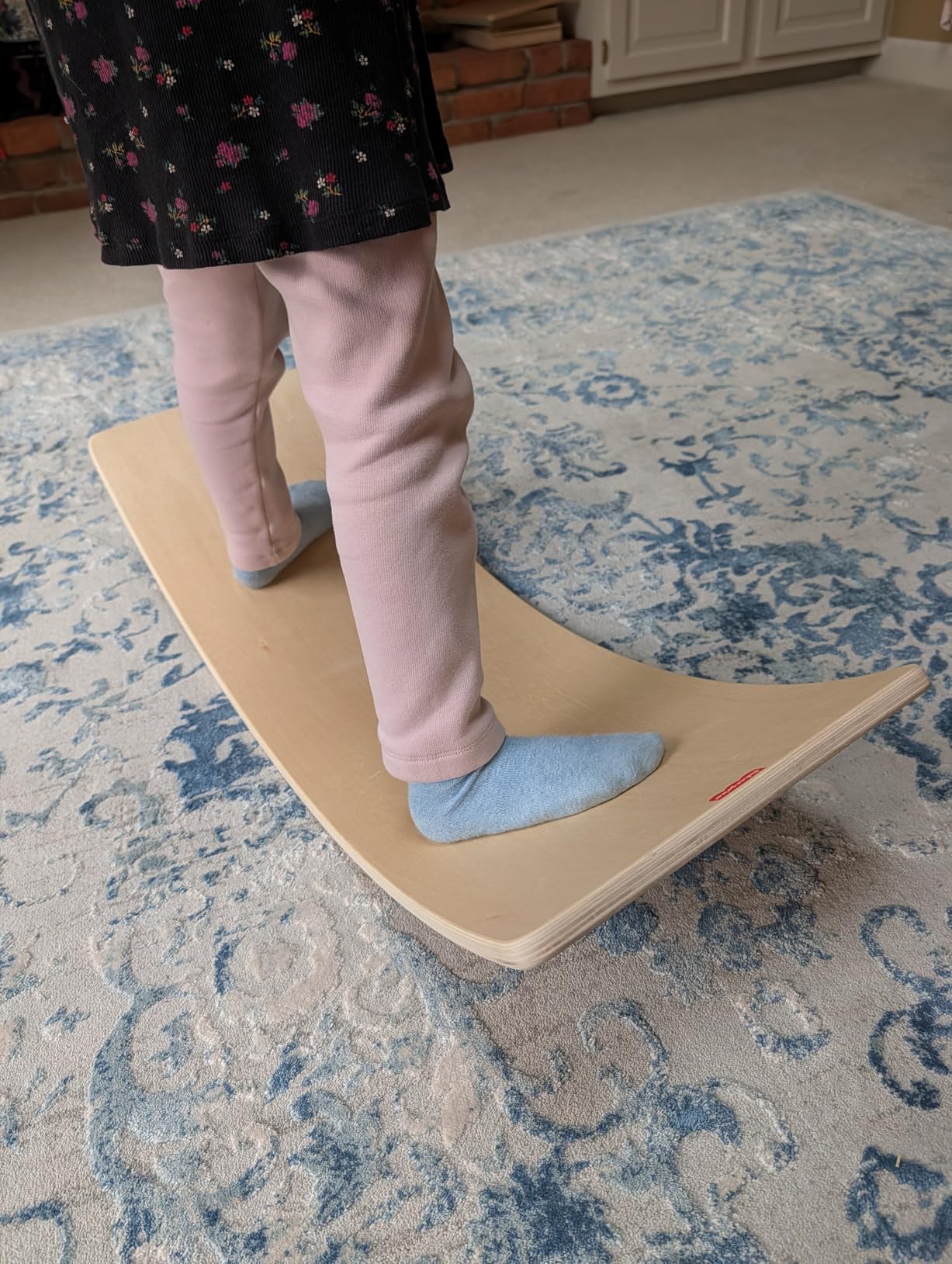 Fisher-Price Wood Montessori Rockin' Balance Board, Kids Ages 3+ Years | 31.7 Inch Wooden Board, American Montessori Society Seal of Excellence, Gross Motor Skills (Amazon Exclusive) customer photo 1