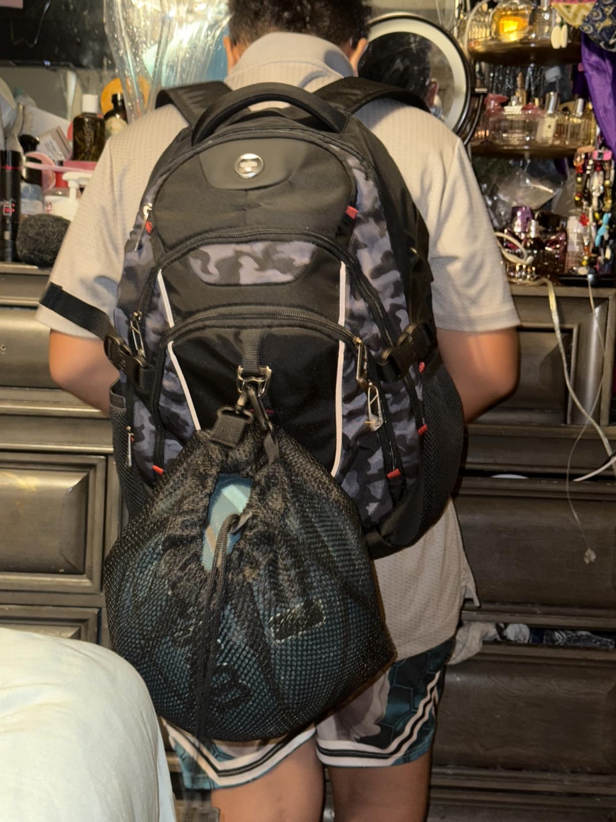 Swissdigital Design Laptop Backpack with USB Charging Port, Travel Backpack Fits 15.6 inches Computer, 31L College School Backpack for Women, Light Purple/Black | SD803-85 customer photo 1