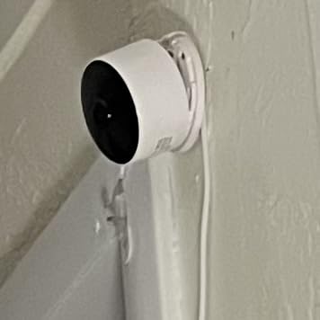 Feit Electric Smart Security Camera Bulb, 2K QHD Resolution, 2-Way Audio, Human Tracking, 350° Pan, Night Vision, Motion Alerts, E26 Base, Alexa/Google Assistant Compatible, CAM/PAN/WIFI/E26/2K customer photo 2