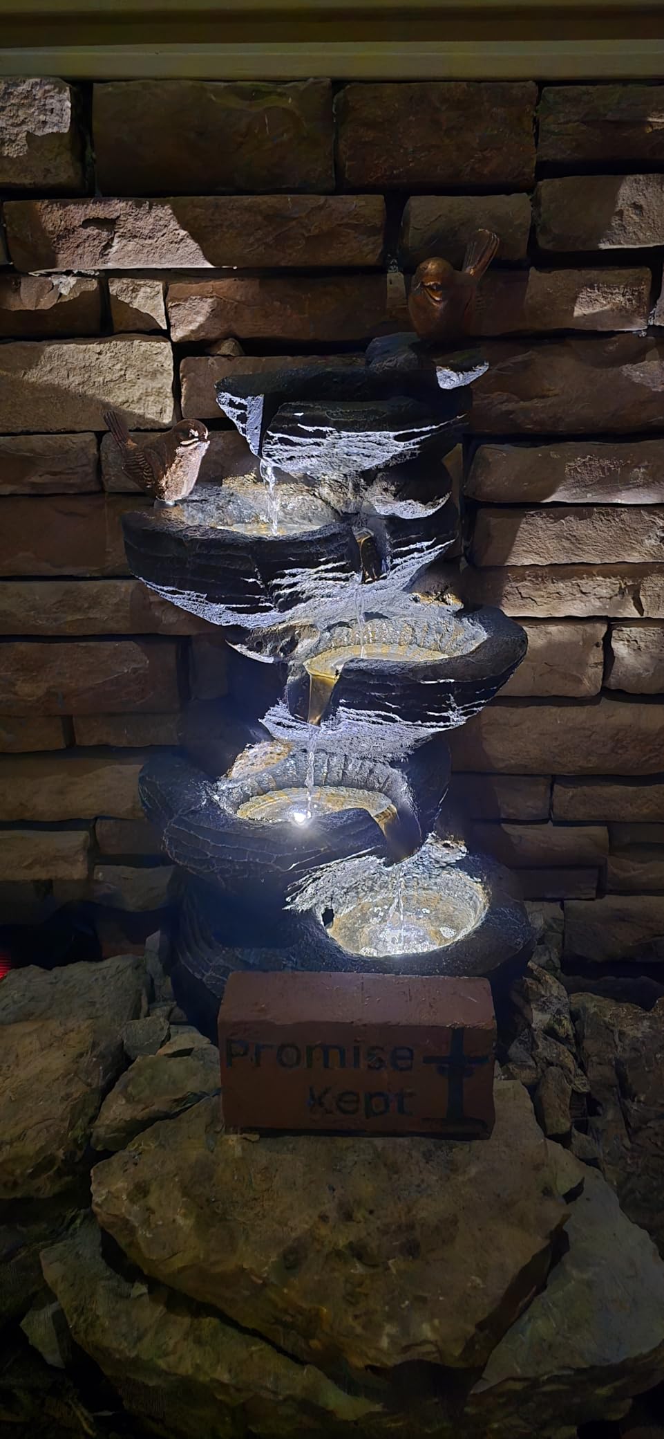 Grepatio Outdoor 5-Tiers Cascading Rock Water Fountain with LED Lights customer photo 1