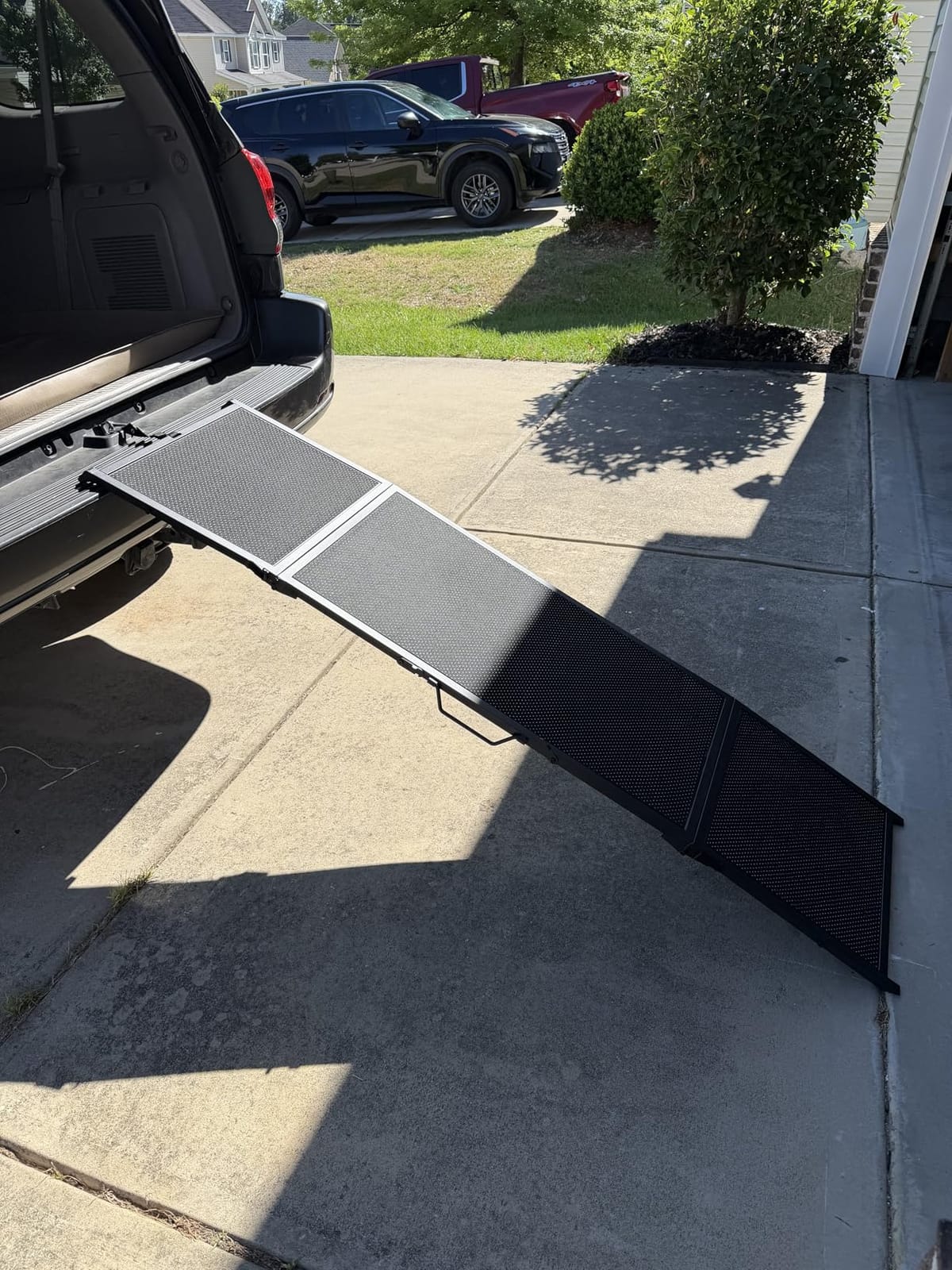 74'' L & 20'' W Longest Dog Ramp for Car - Extra Wide Portable Pet Dog Ramps for Large Dogs, Dogs Cars Ramp for Car SUV/Truck/RV/Bed, Lightweight Ramps with Non-Slip Mesh Up to 250LBS, Black customer photo 2