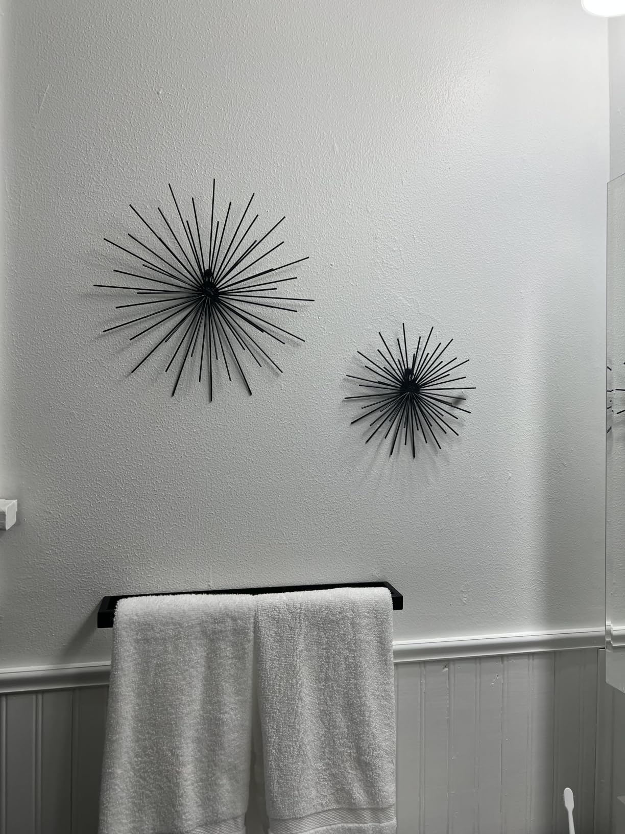 4 Pcs Metal Starburst Wall Decor Gold Metal Wall Art 3D Spike Bling Finish Star Burst Hangings Accents Sculptures Set Modern Mid Century Decorations for Living Room Bedroom Entryway customer photo 2