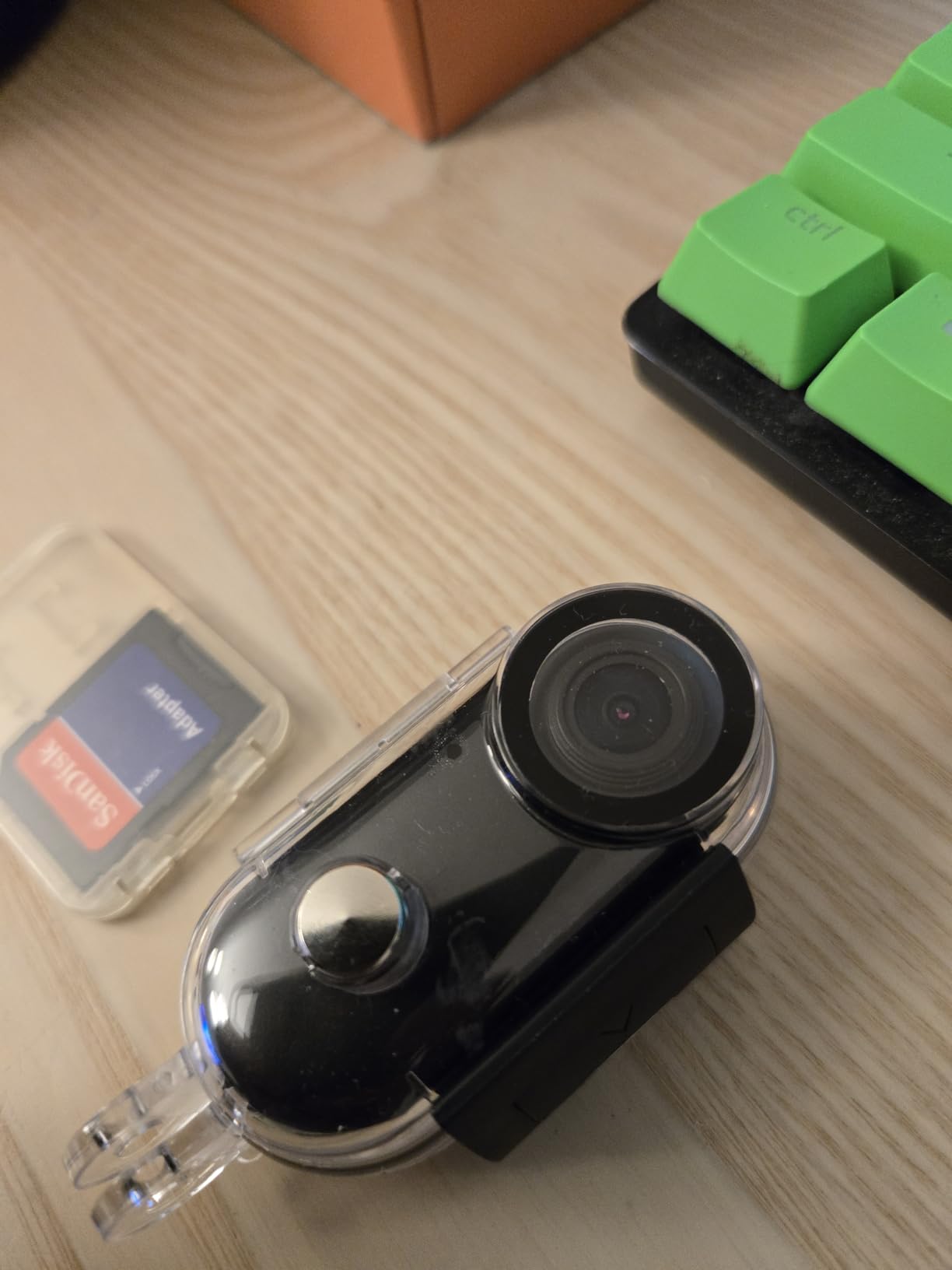 4K 128GB Mini Body Camera - Magnetic Thumb-Sized Action Cam with Video & Audio Recording, Hands-Free, Waterproof, Suitable for Vlog Creation, Work Record, Pet Walking, Travel Shooting & Daily Use customer photo 1