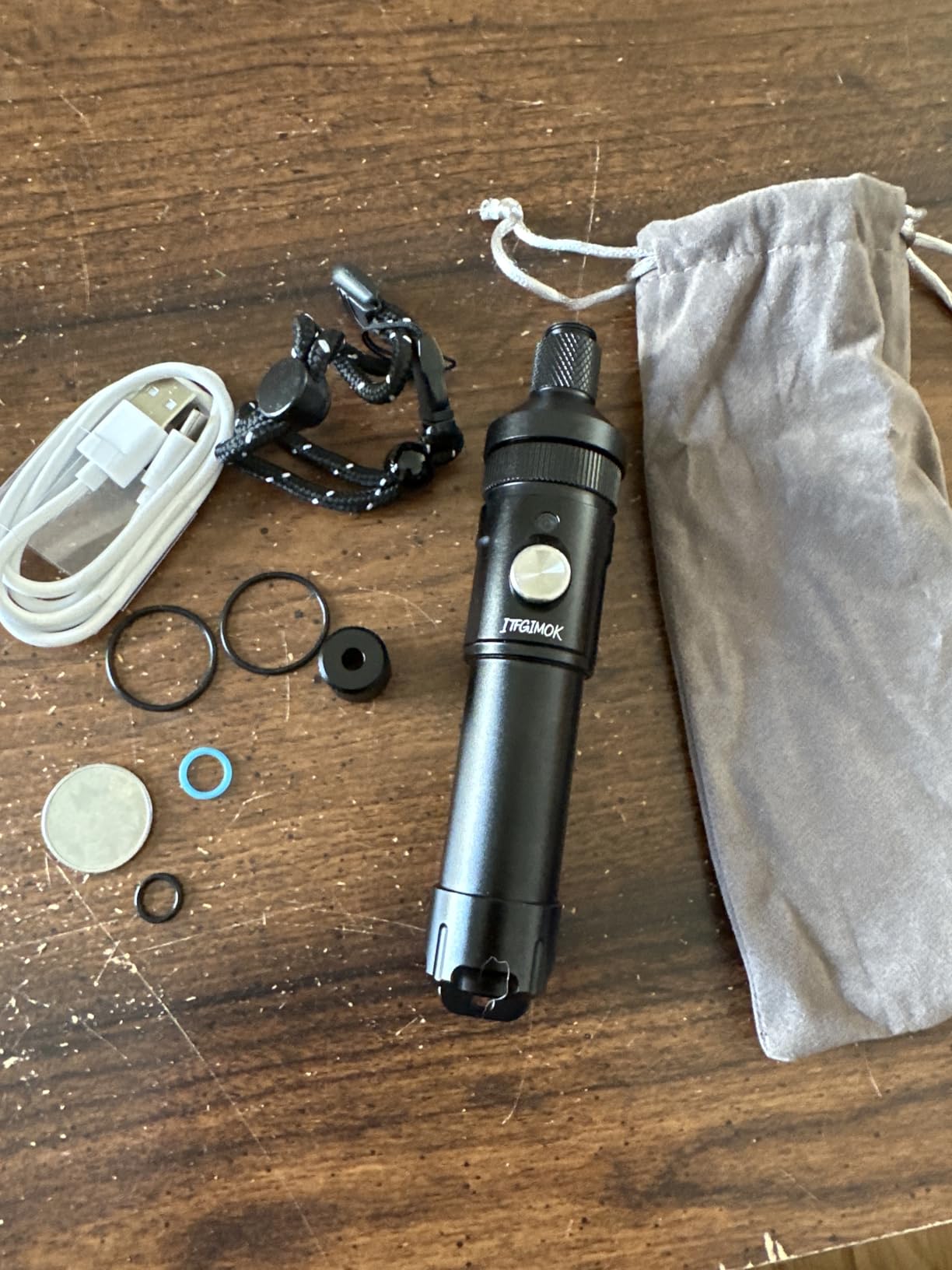 Professional Dive Flashlight for Underwater Photography,3 Adjustable Beam Angles (3°/24°/72°) IP68 Waterproof Certified,Macro Photo Fill Light,Night Diving Spotlight,Deep Diving Gear(Grey) customer photo 2