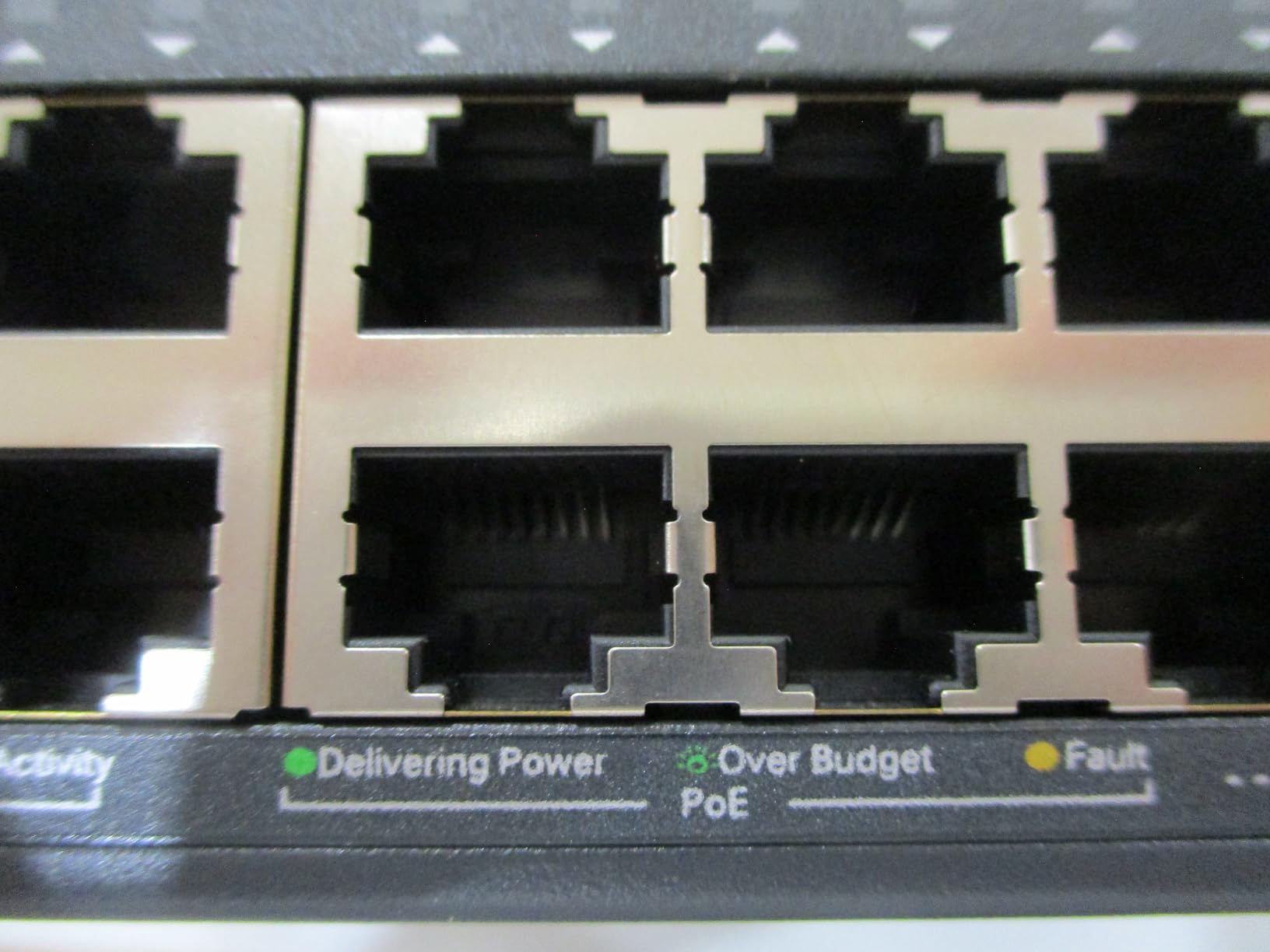 TP-Link SG2452LP, 48 Port Gigabit Omada Fully Managed Switch | 32 PoE+ Ports, 16 No- PoE Ports, 4 SFP Ports, 230W Budget, Fanless, L2 Managed, VLAN, ZTP, LAG, PoE Recovery, 5-Year Warranty customer photo 1