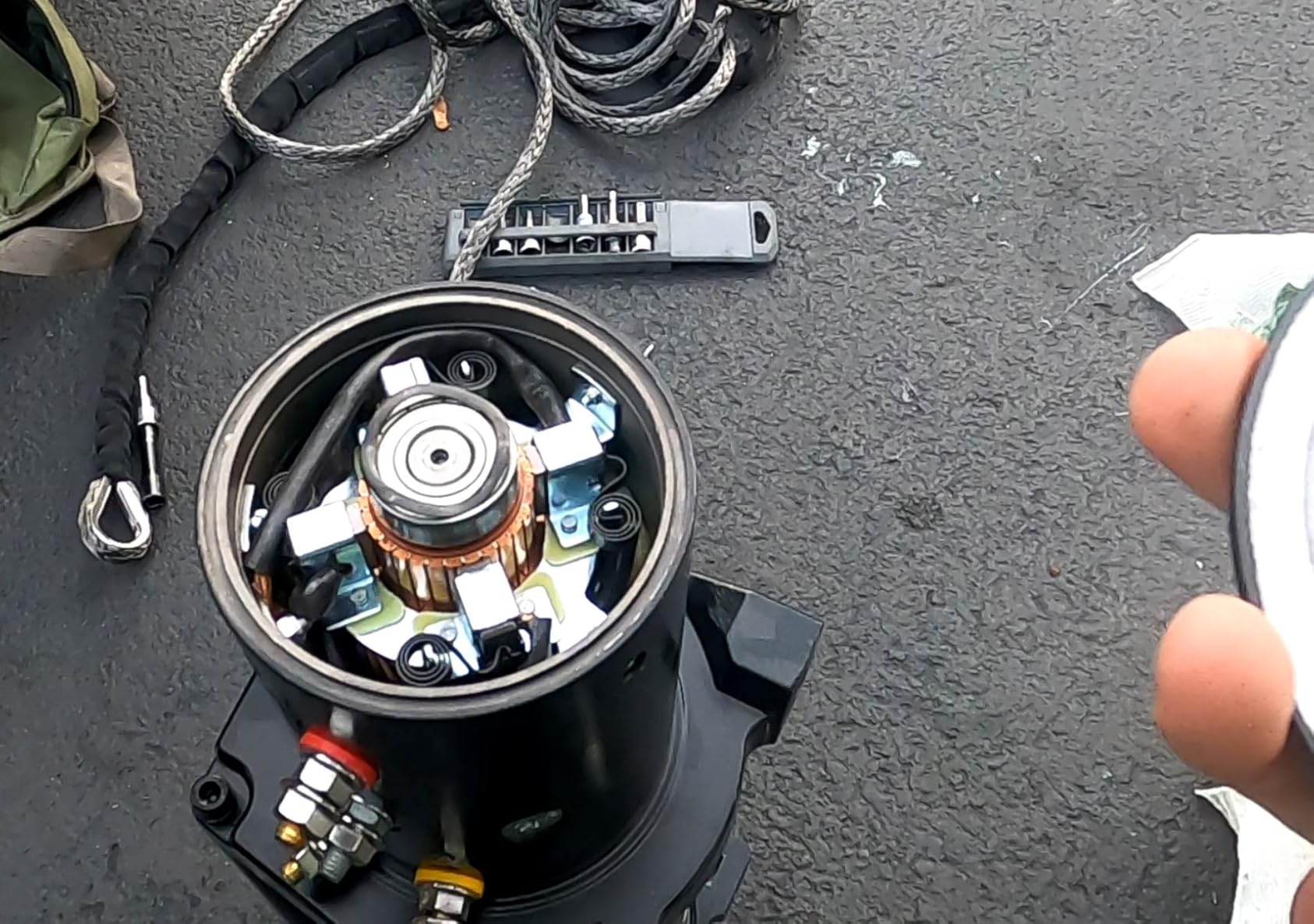 SINOKING 13500 lb Electric Winch for Jeep, Truck, SUV, Trailer Winch & Boat Winch - Heavy Duty Synthetic Rope 12V Winch, Waterproof Towing Winch with Wireless and Wired Remote customer photo 1