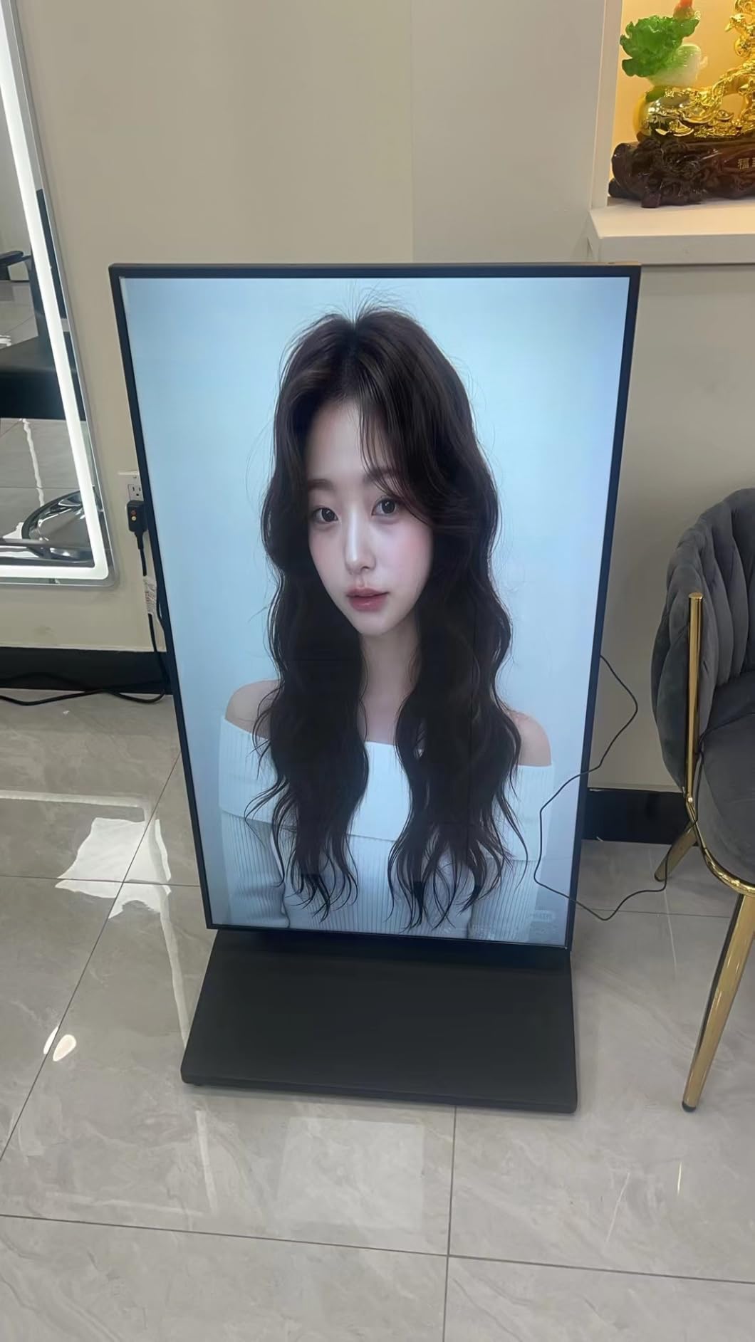 32 Inch Digital Signage Display, Screen LCD Advertising Kiosk, Portable Floor Standing Auto Ad Player Android OS App-Based Control with USB/HDMI/WiFi customer photo 1