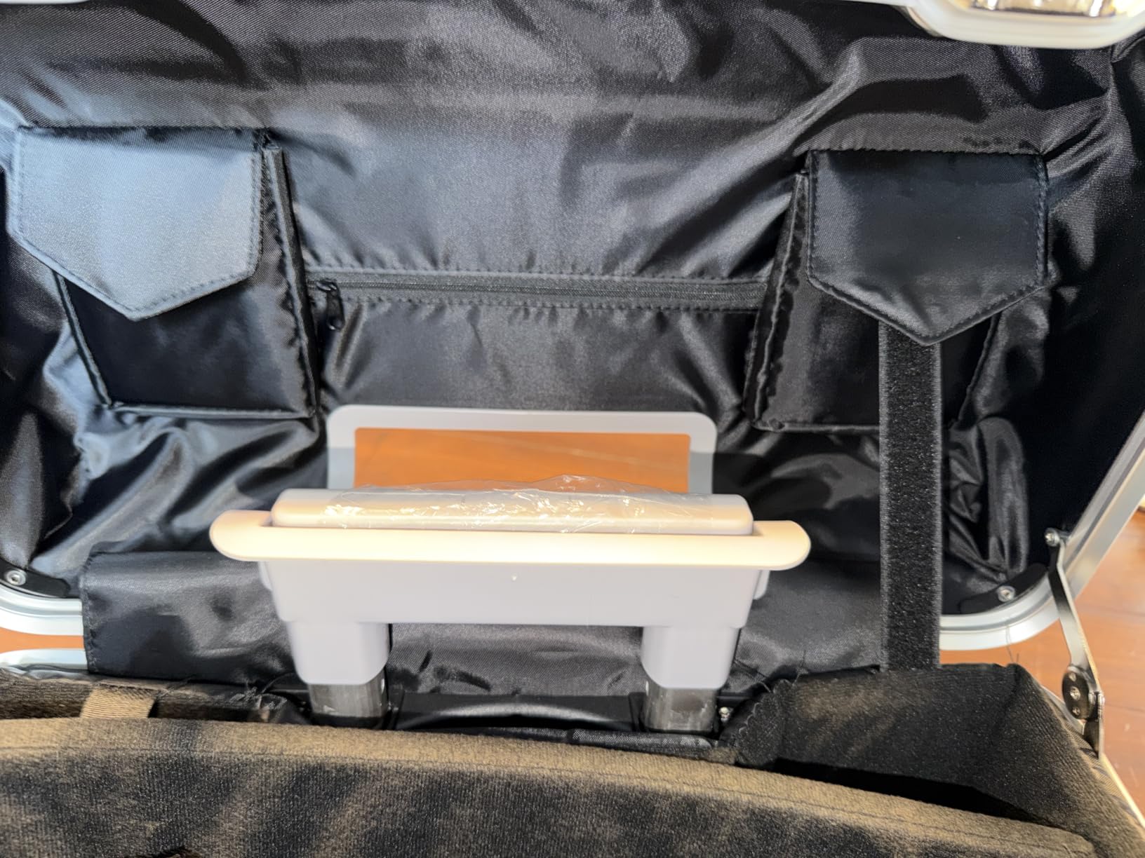 Full Aluminum Rolling Camera Bag 18