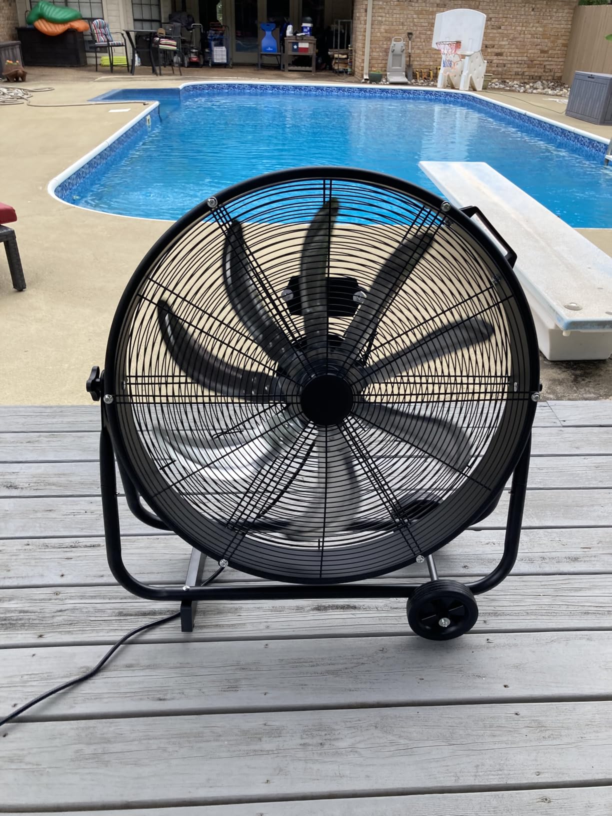 KEN BROWN 24 Inch Industrial Shop Fan, TurboSweep 8 Blades High Velocity Drum Fan, 9500 CFM, Heavy Duty 3 Speeds, 360° Adjustable Tilt for Industrial Commercial Gym Garage customer photo 1