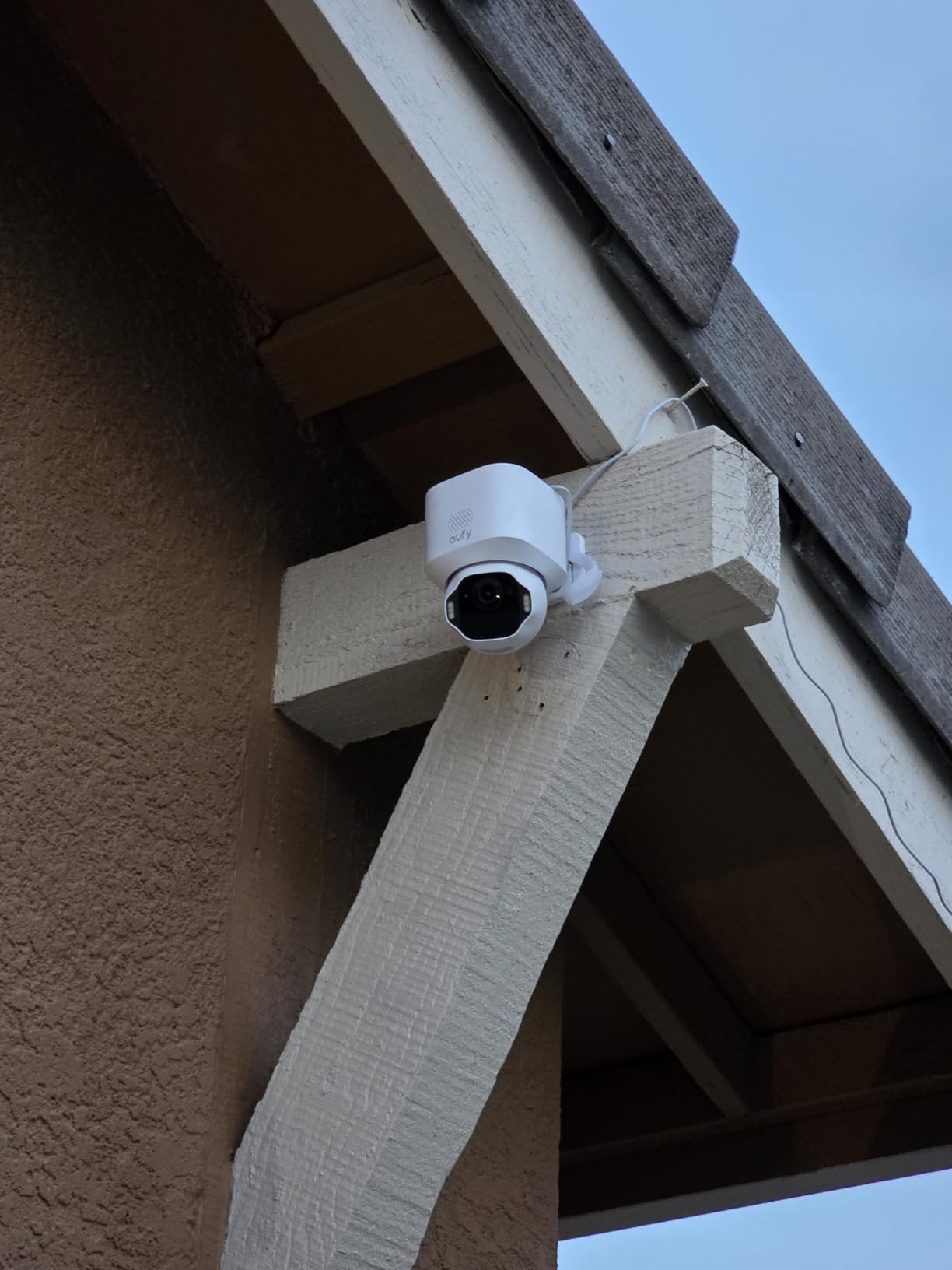 eufy Security SoloCam E42, 4-Cam Kit, 4K Solar Security Camera | AI Facial Recognition & Motion Tracking, Strobe Light, Pan & Tilt, Solar Powered, Built-in Local Storage (Up to 16TB) customer photo 1