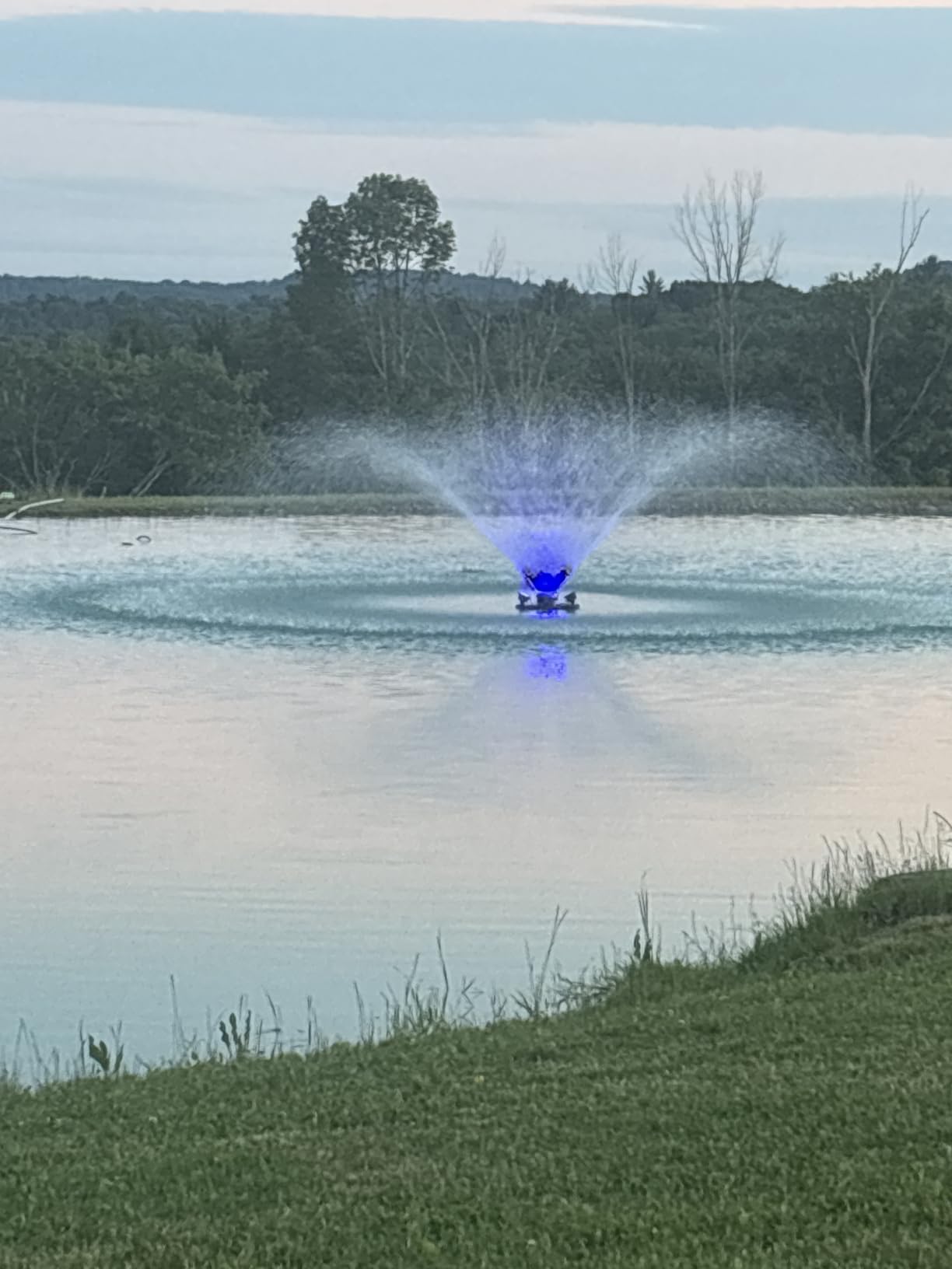 RELIY Pond Fountain Aerator, 1HP 110V 15000 GPH Fountain Pump, Fully Automatic Powerful Lake Floating Fountain, 100 FT Power Cord, 2x100 FT Traction Rope, Pond Fountains For Large Ponds customer photo 2