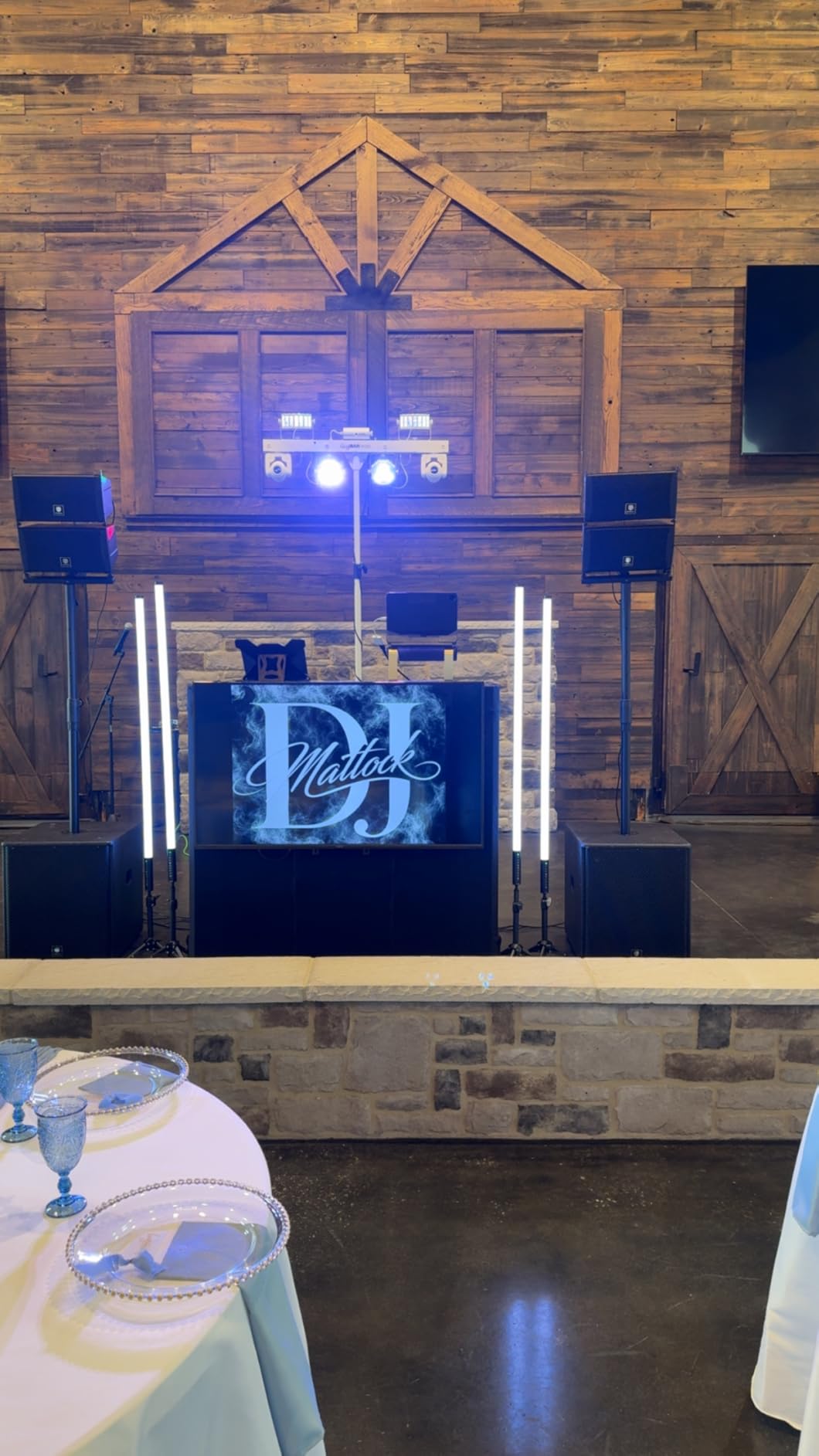 Rockville ROCKBOOTH TV DJ Booth Table Facade with 70
