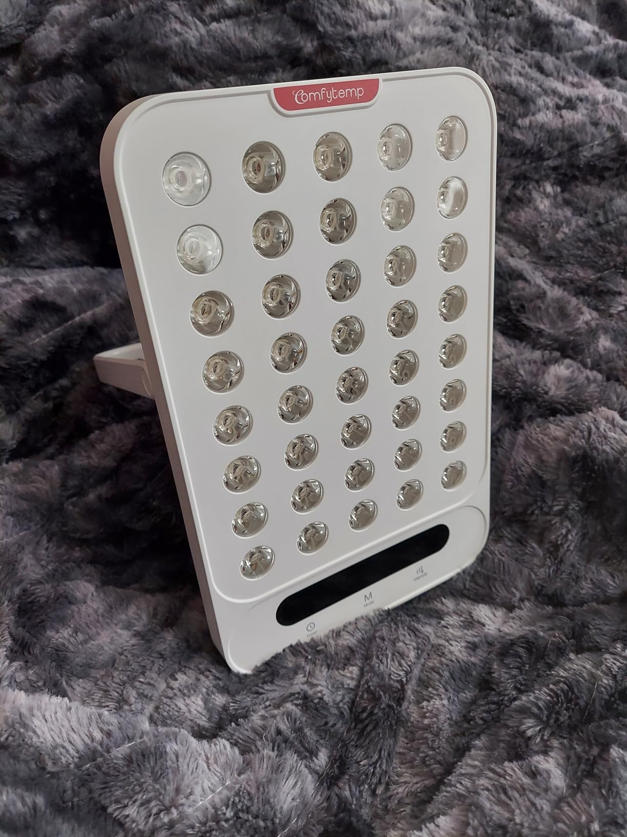 Comfytemp 55W Red Light Therapy Panel for Body, Dual-Chip 40 LEDs, Portable, Near Infrared Light Panel with Adjustable Stand, 4 Modes, 660nm & 850nm customer photo 2