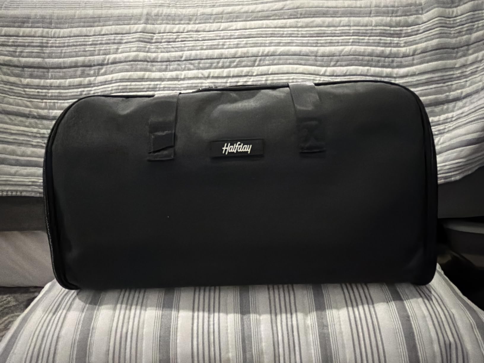 Halfday Convertible 2-in-1 Garment Duffel Weekender 40L, Carry On, Shadow | Folds Flat for Easy Storage, Wrinkle-Free Travel, Shoe Pockets, Trolley Sleeve, Durable, Water-Resistant, 2-3 Days of Clothes customer photo 2