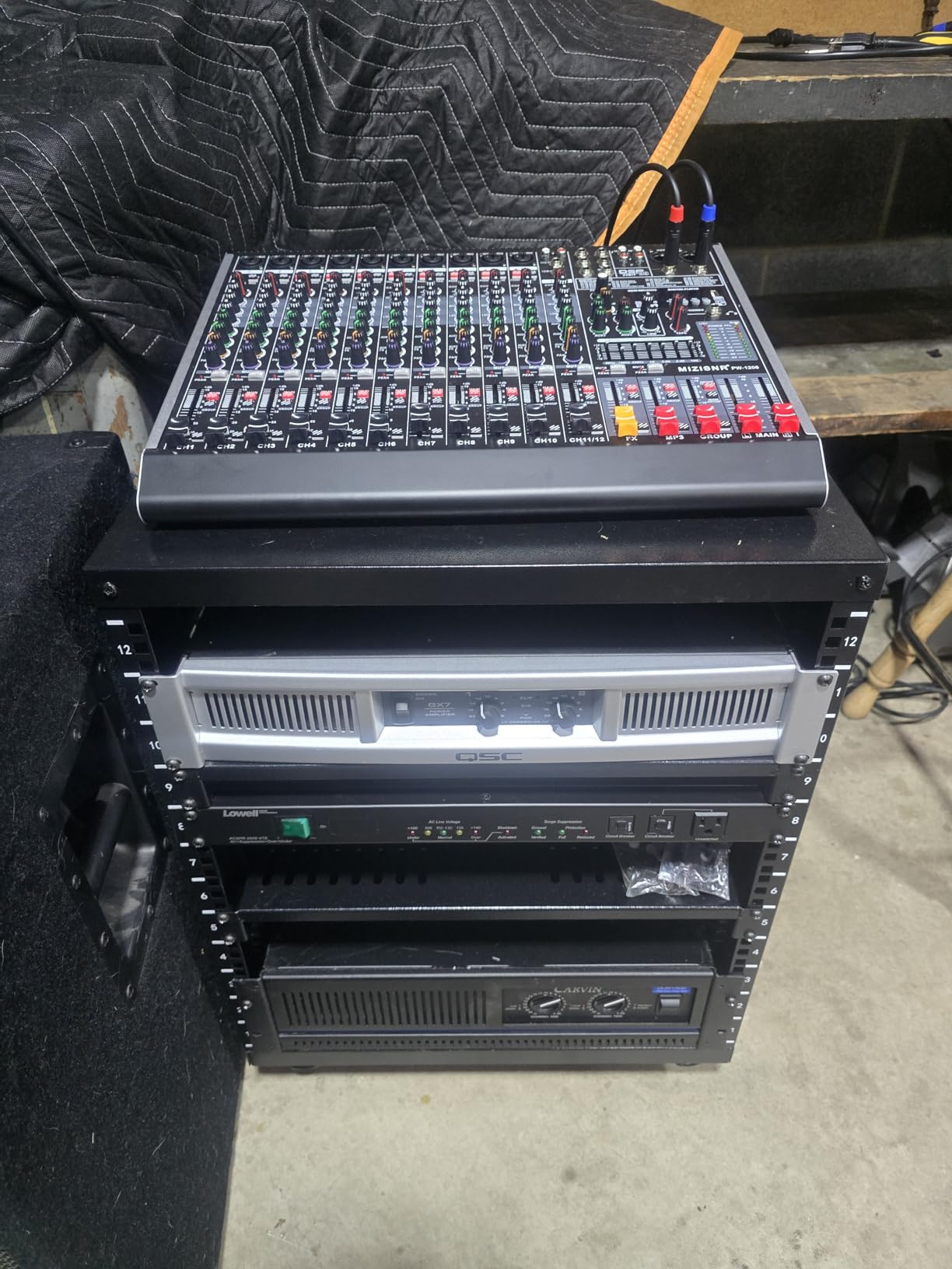 VEVOR 16U AV Rack, Recording Studio Rack Cabinet, Open Frame Server Rack with Locking Caster Wheels, Removable Side Panels & Vent Design for 19