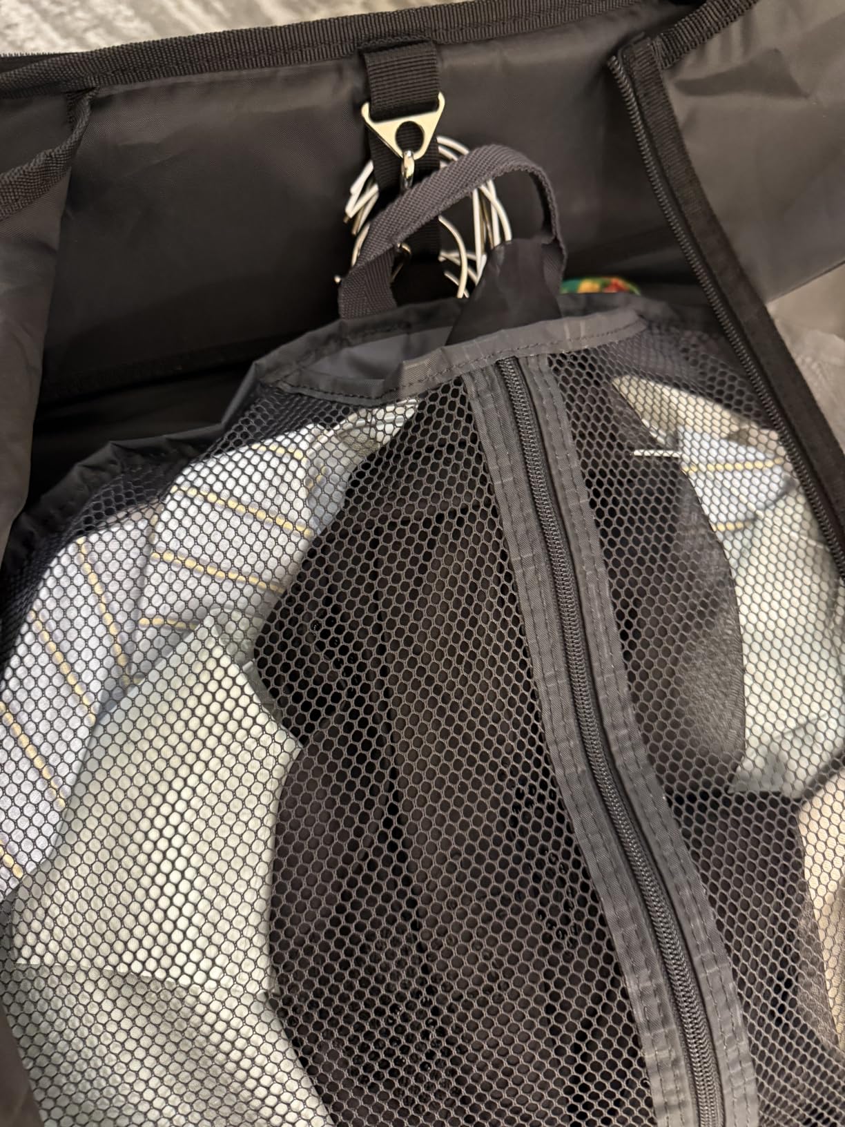 Noozion Garment Bag for Travel, Large Carry On Suit Bag for Business Up to 3 Suits, Wrinkle Free Garment Bag for Hanging Clothes with Shoulder Strap, Laptop Compartment, and Wet-Dry Pocket customer photo 2