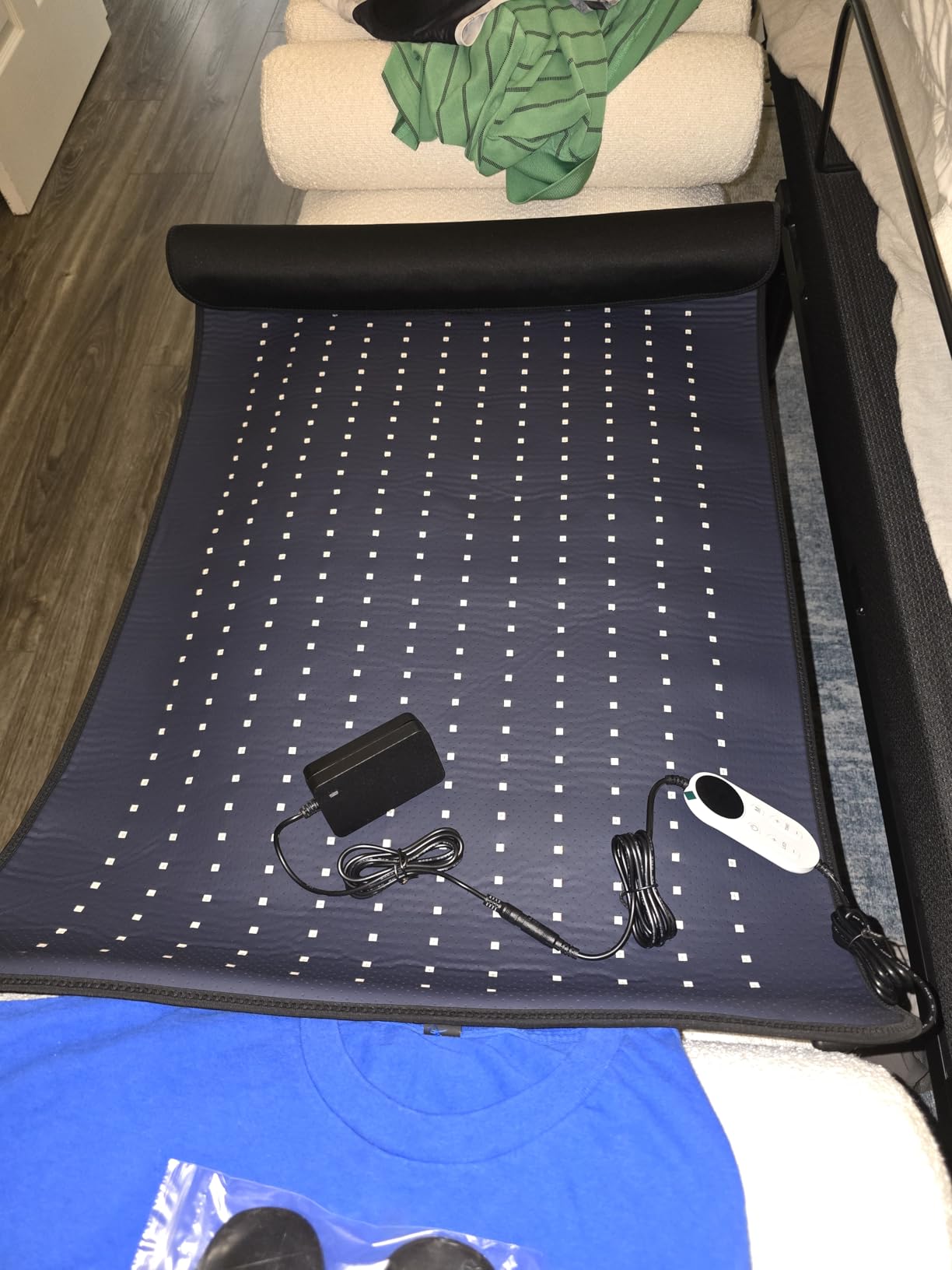 Red Light Therapy Mat for Full Body, Largest 2704 LEDs Near Infrared Light Therapy Pad, 660nm & 850nm 2in1 LEDs Light Blanket, High end Leather, 5 Power Levels UP to 288W, 73