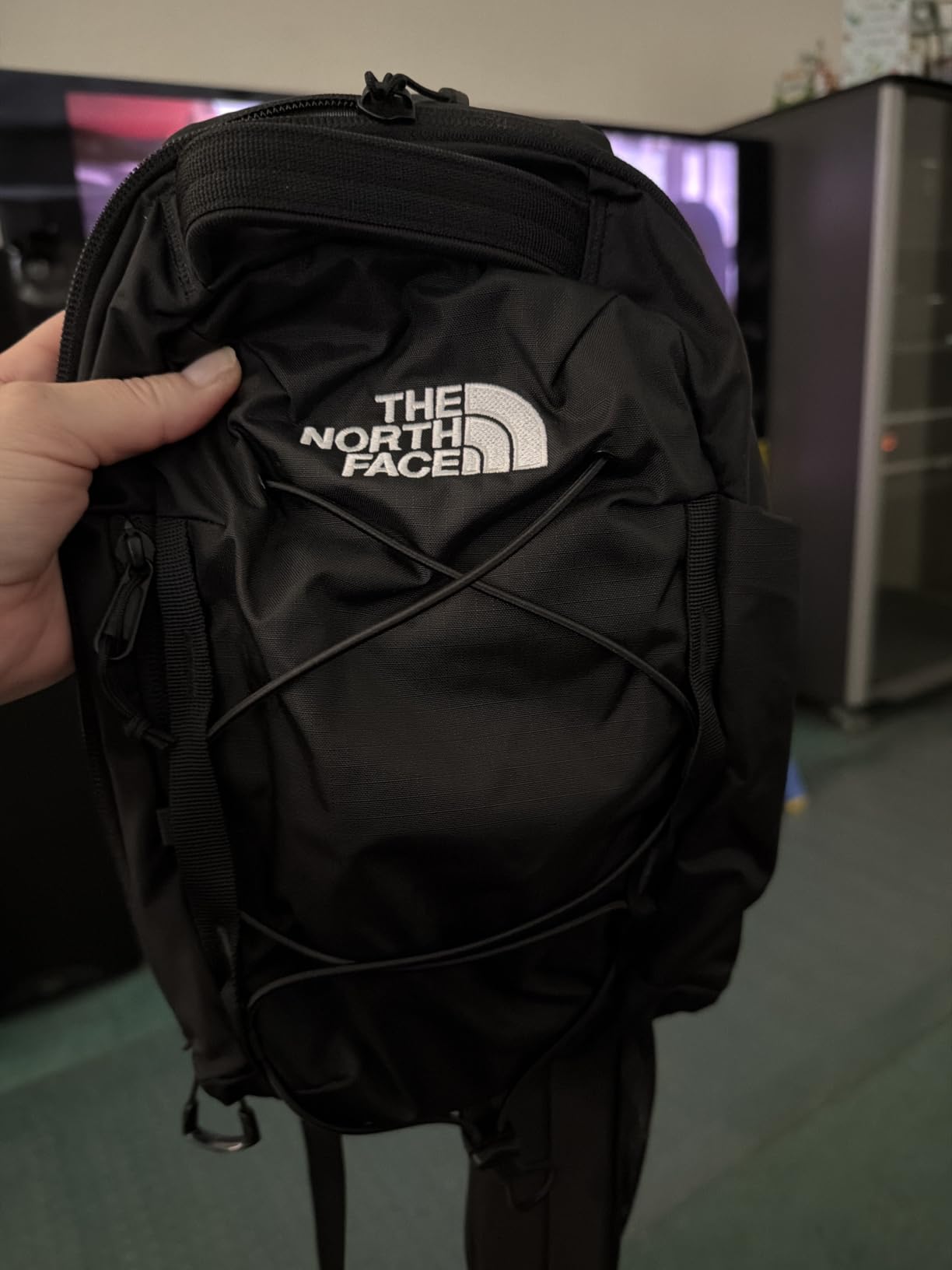 THE NORTH FACE Borealis Sling Bag | Crossbody Adjustable Strap, Water Repellent Finish, Multiple Compartments, Tablet Sleeve customer photo 2