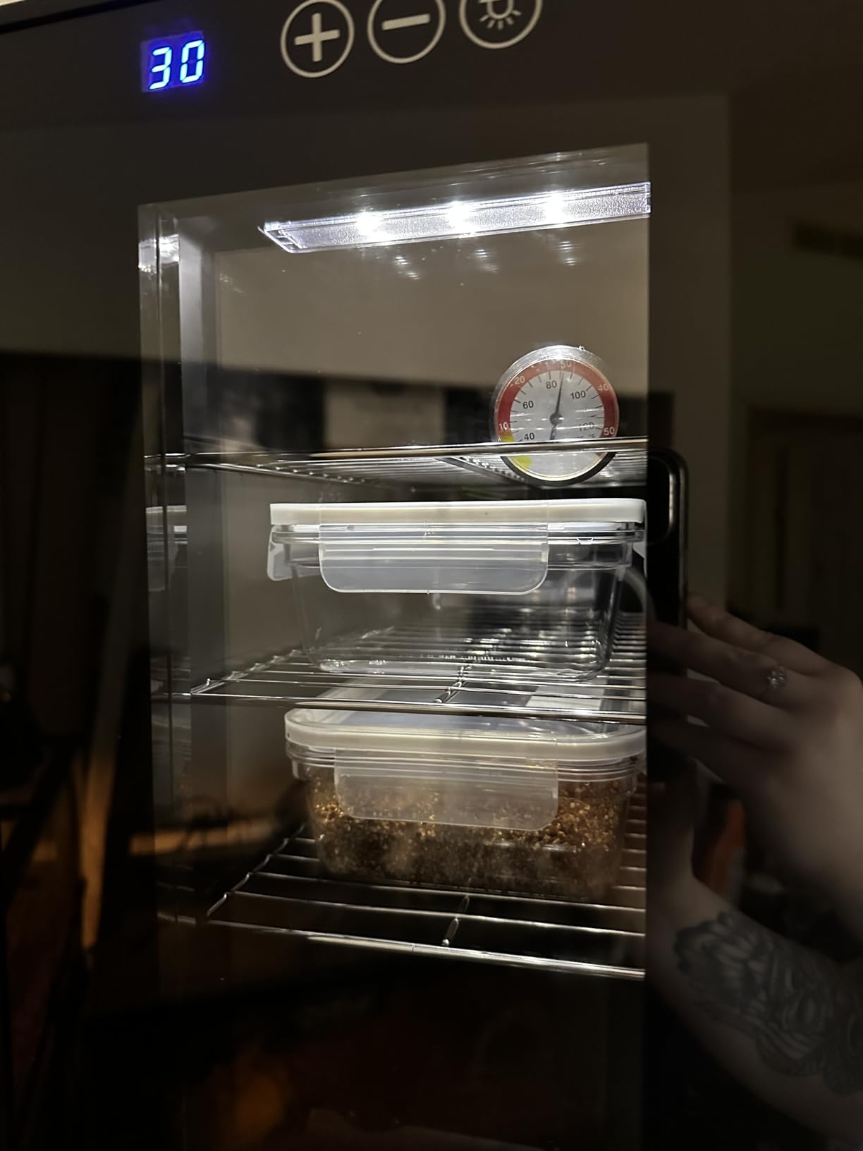 23L Reptile Incubator Cabinet Incubators for Hatching Eggs, Constant Temperature & Humidity Intelligent Reptile Egg Incubator with 10-40C Cooling and Heating Temperature Control customer photo 1