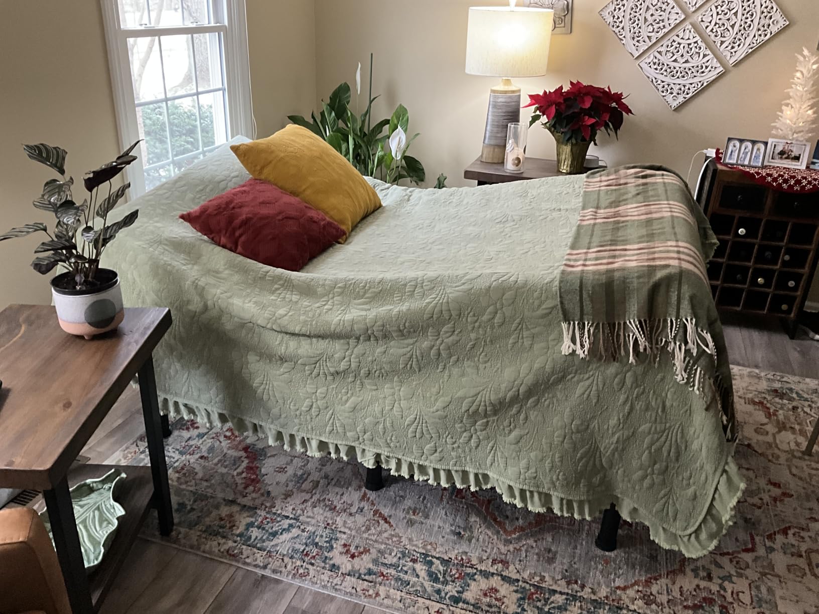 Tami Tami T450 Adjustable Bed Frame Full with Remote, Ergonomic Adjustable Base with Head & Foot Incline, Zero Gravity, Nightlight, Quiet Motor, and 3 Height-Adjustable Legs, Easy Assembly customer photo 2