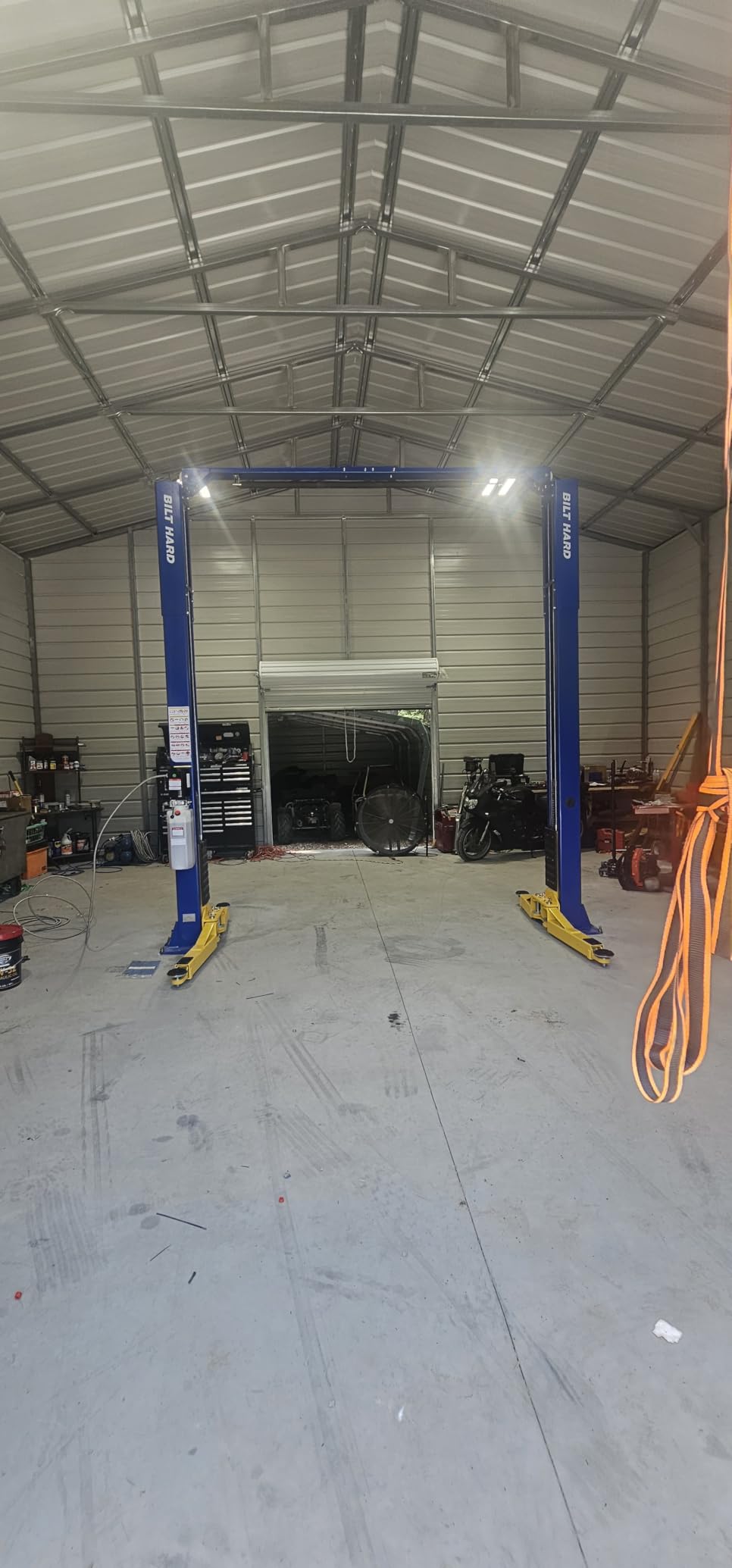 BILT HARD Two Post Car Lift 10000 LBS Capacity, 3HP 1PH Clearfloor Automotive Vehicle Lifts with Single Point Release, 4.5Ton 2 Post Overhead Auto Truck Tractor Lift 220V 60HZ customer photo 1