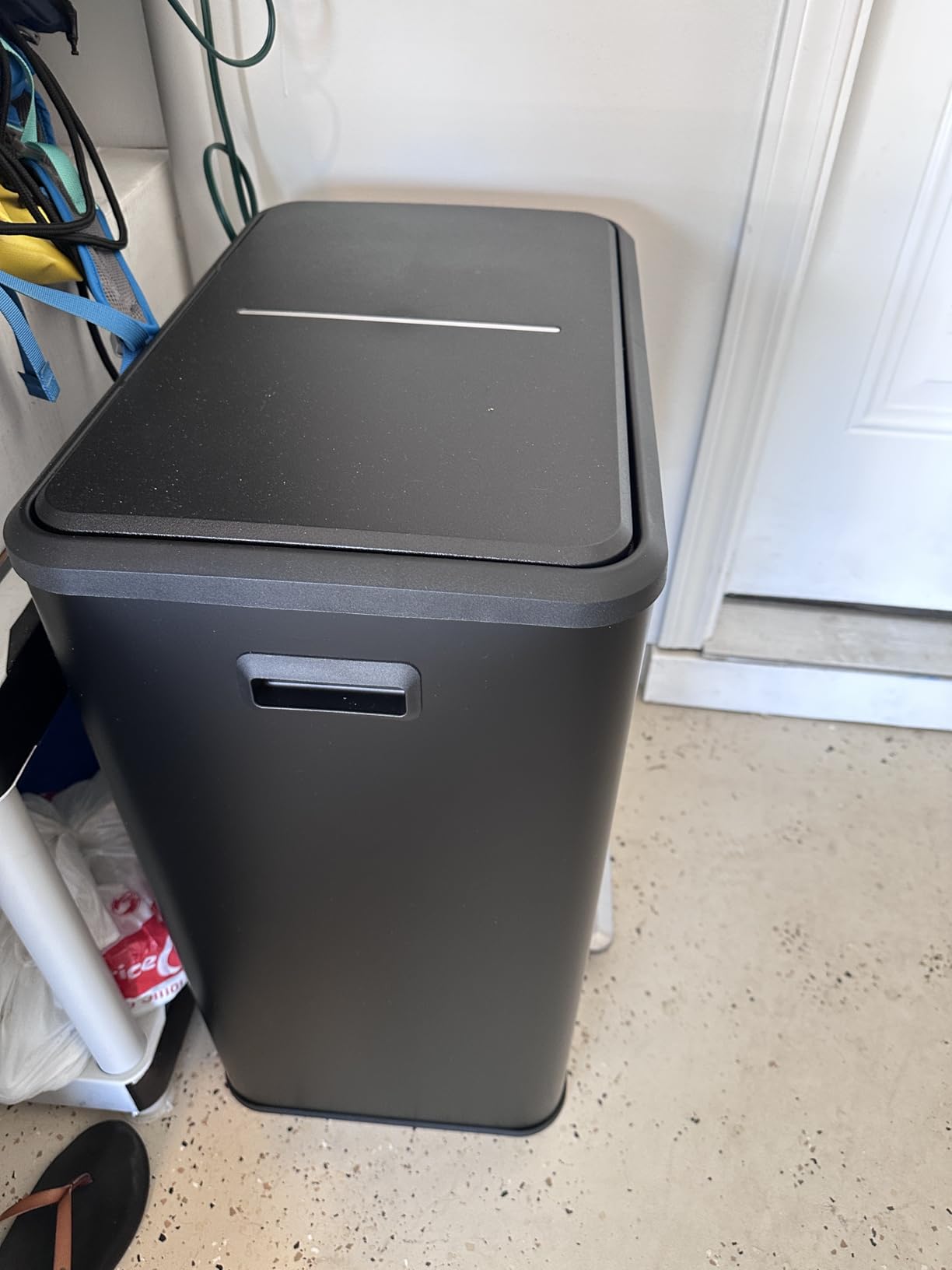 Garvee Dual Trash Can Stainless Steel Kitchen Recycling Bin Foot Pedal, Soft-Close Lid, Removable Inner Buckets, Fingerprint-proof, 2x4gal, Silver customer photo 2