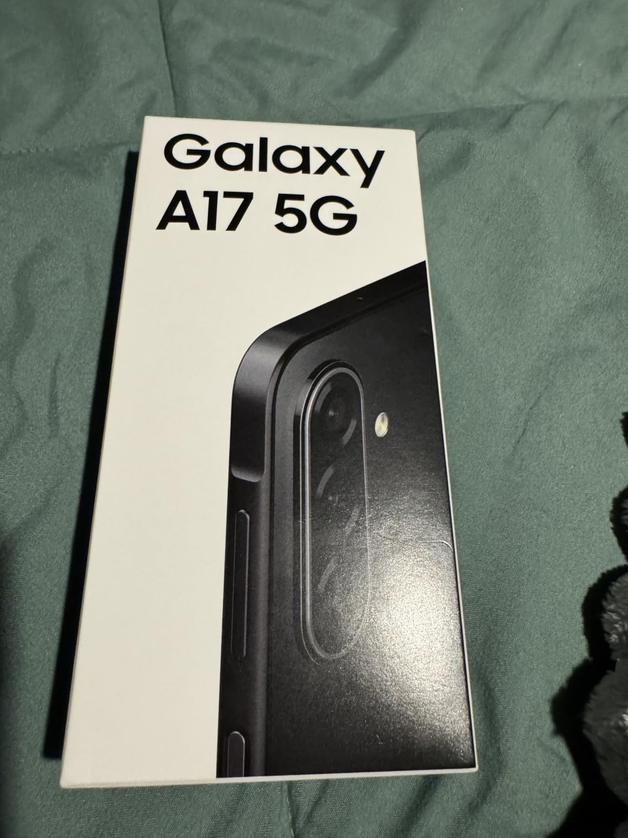 Samsung Galaxy A17 5G Smart Phone 128GB US 1 Yr Manufacturer Warranty Black customer photo 2