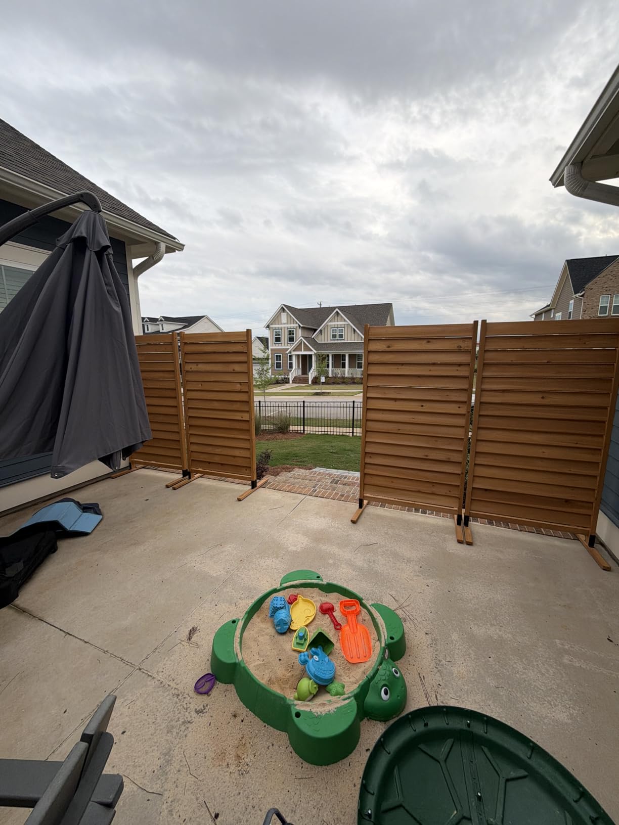 Enclo Louvered Freestanding/Surface Mounted Privacy Screen, Cedar Wood | 6ftH x 3ftW, Louvered, 1 Panel, Great for Balconies, Patios, or Decks, AZ18031 customer photo 1