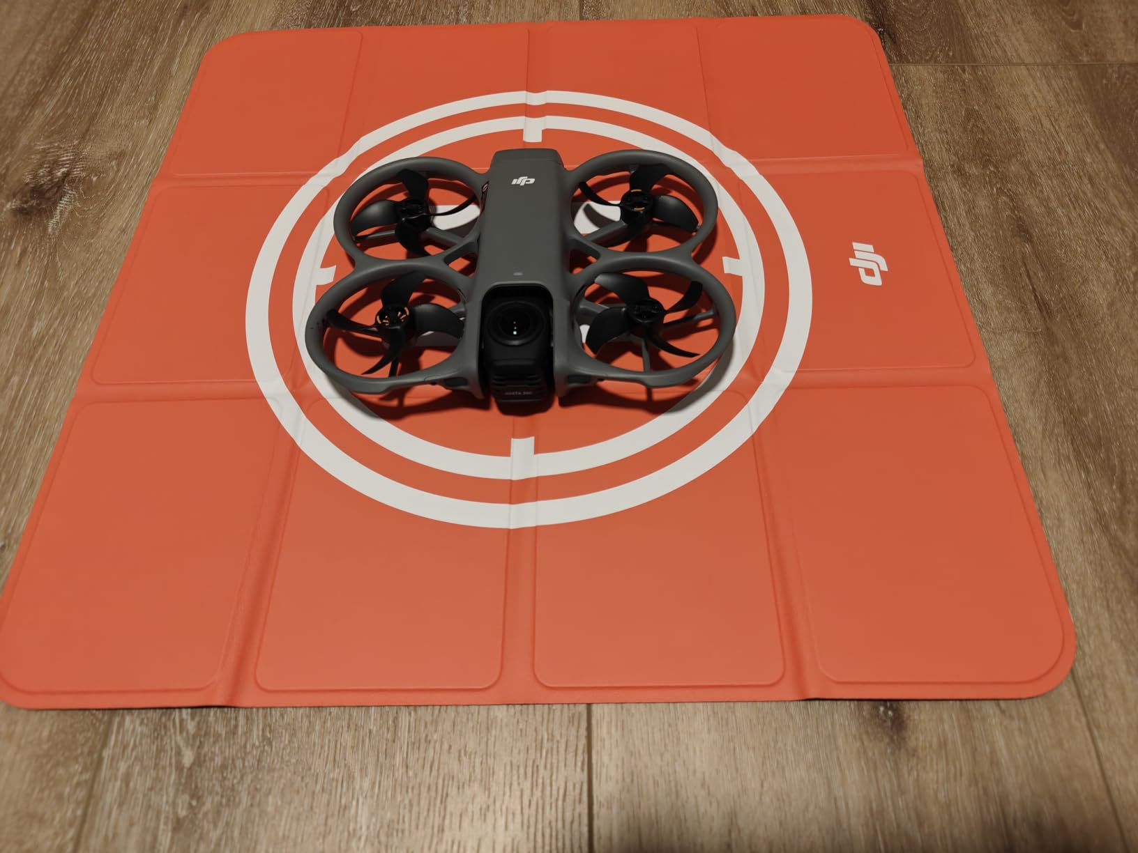 DJI Avata 360 Motion Fly More Combo, 8K 360 Camera Drone | 1-Inch-Equivalent 360 Imaging, 8K/60fps HDR, Goggles N3, RC Motion 3, Easy ACRO, Three Batteries, Propeller Guard customer photo 1