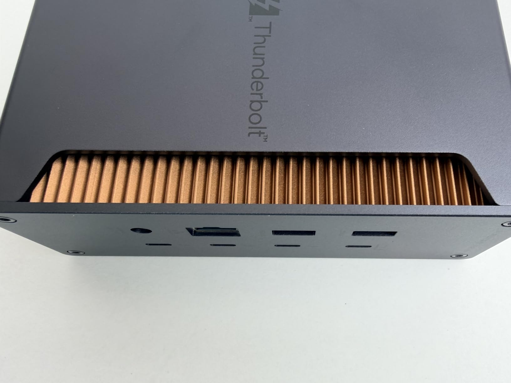 UGREEN 13-in-1 Thunderbolt 5 Docking Station, 120Gbps Max Transfer, Single 8K@60Hz, Dual 6K@60Hz Display, 140W Power Charging Revodok Max 2131 with 2.5GbE, SD/TF 4.0 (Includes US/EU/UK Power Adapter) customer photo 1