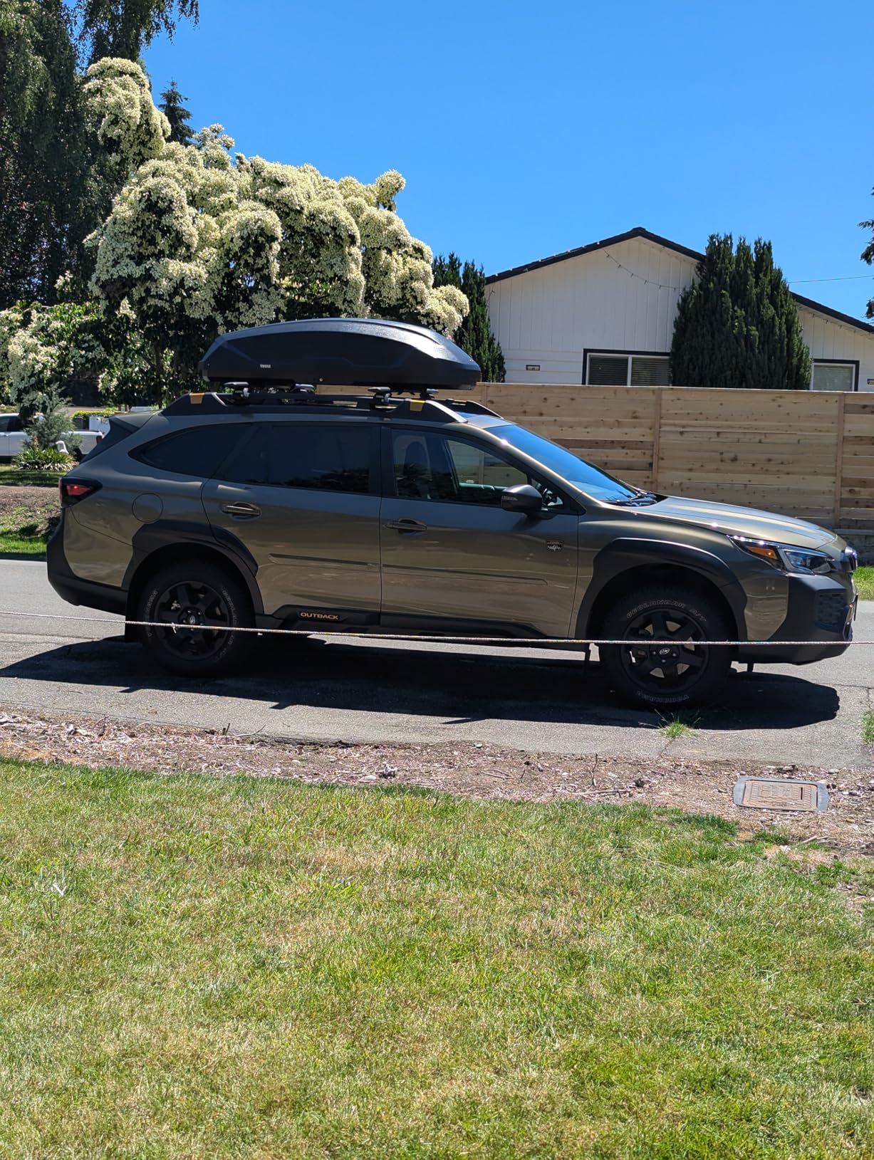 Thule Pulse 2 L Roof Mounted Box, 16 Cubic Ft, Dual-Side Opening customer photo 1