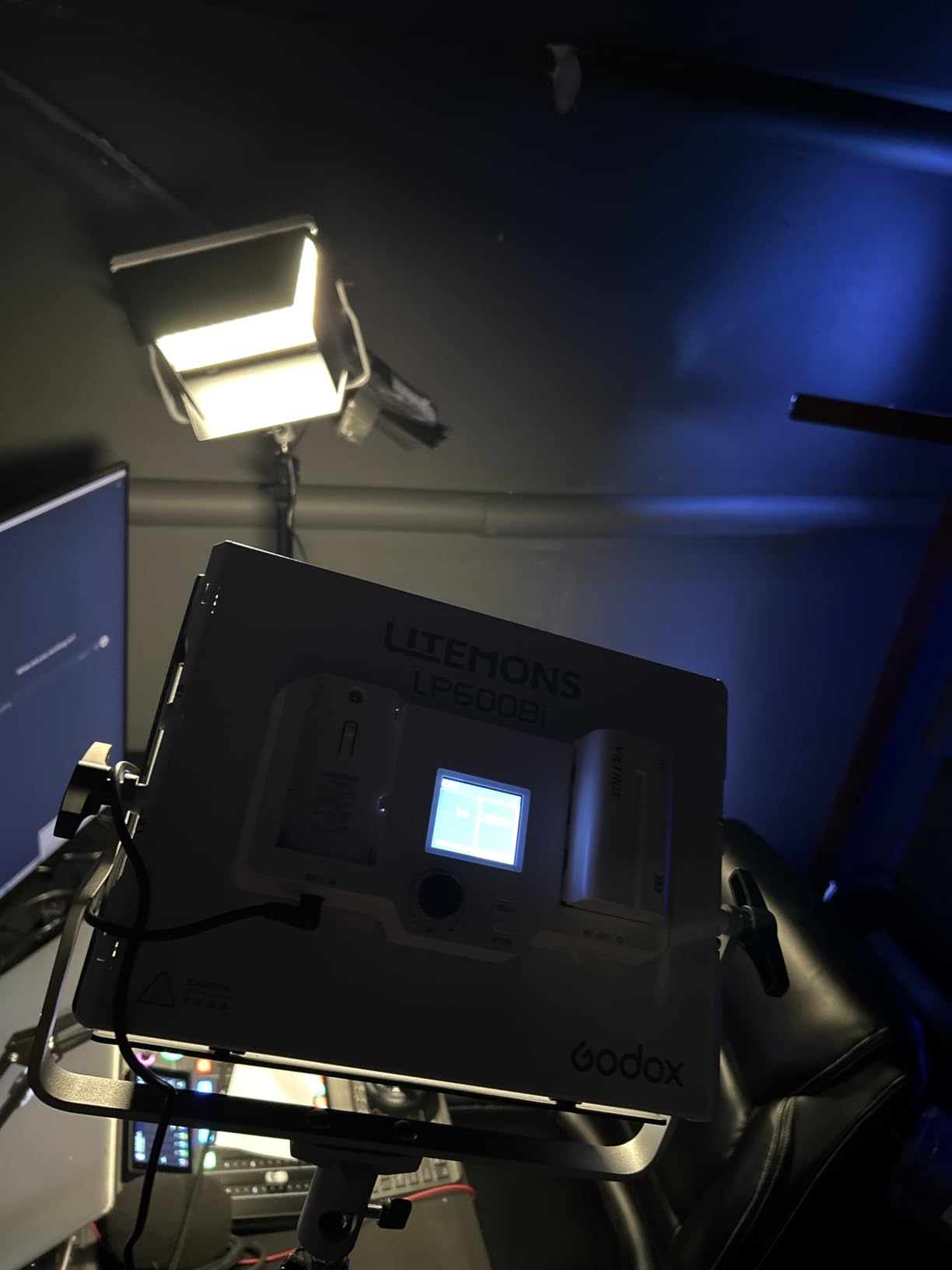 Godox LP600Bi 60W Bi-Color LED Light Panel 2-Light Kit, 2-Pack with Light Stand, Carrying Case, Battery Power, 2800-6500K, 9020lux@0.5m, APP Control for YouTube Video Recording, Live Streaming customer photo 1