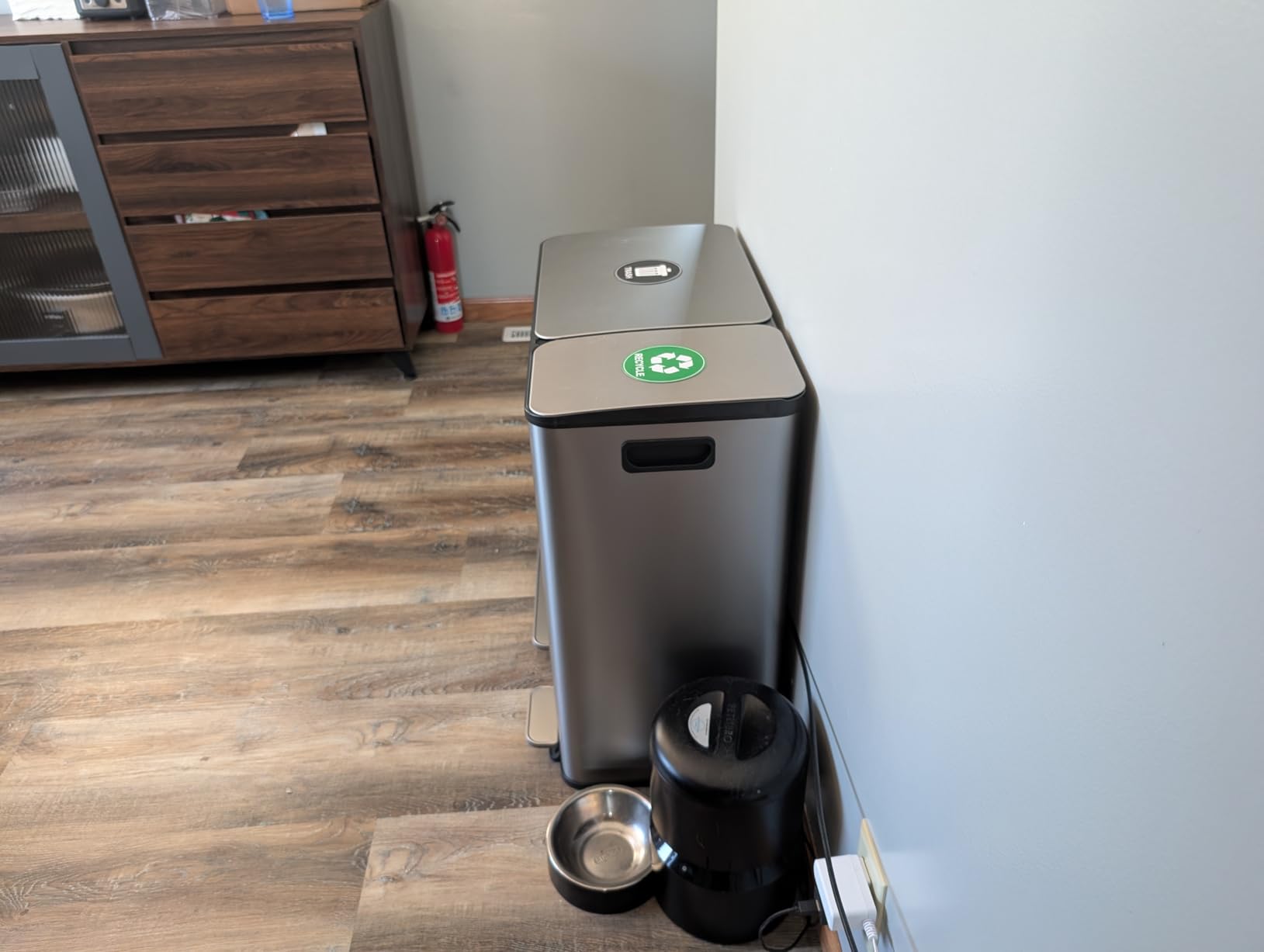 Lovewind Dual Trash and Recycling Bins for Kitchen, 13+6 Gallon Stainless Steel Garbage and Recycle Bin Combo for Large Families, Dual Trash Can with Soft Close Lid & Magnetic Stickers, Silver customer photo 2