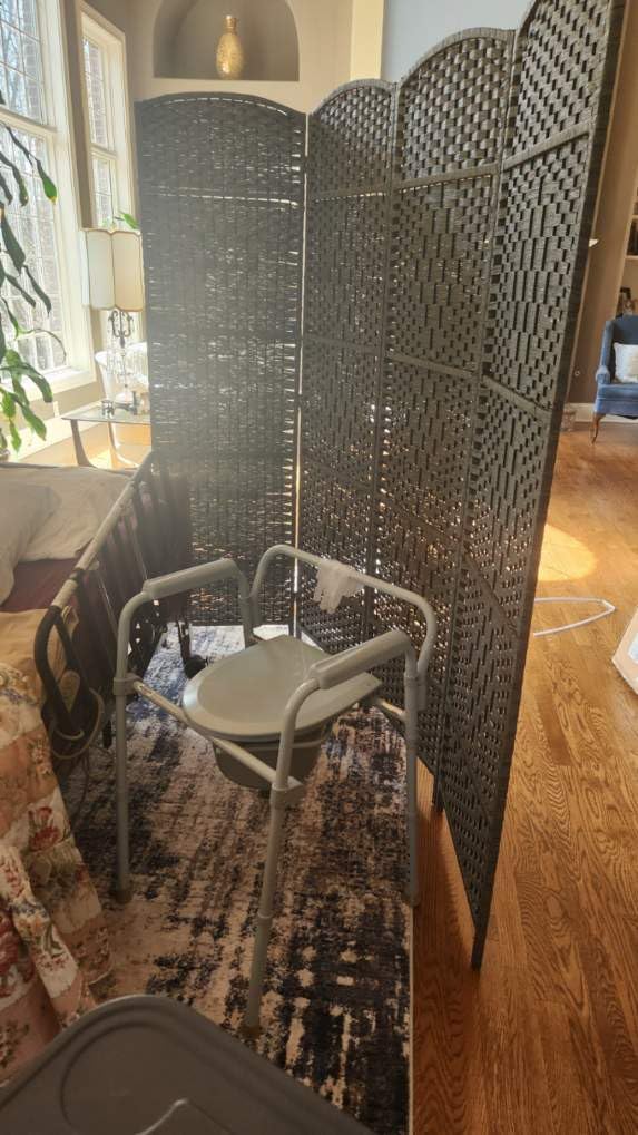 Outdoor Privacy Screen, Folding Room Divider Made of Fade Resistant Polypropylene Yarn for Patio, Balcony & Garden, 67