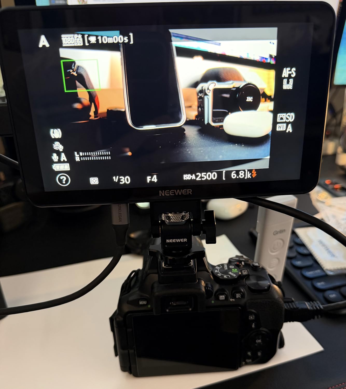 NEEWER F700U 7