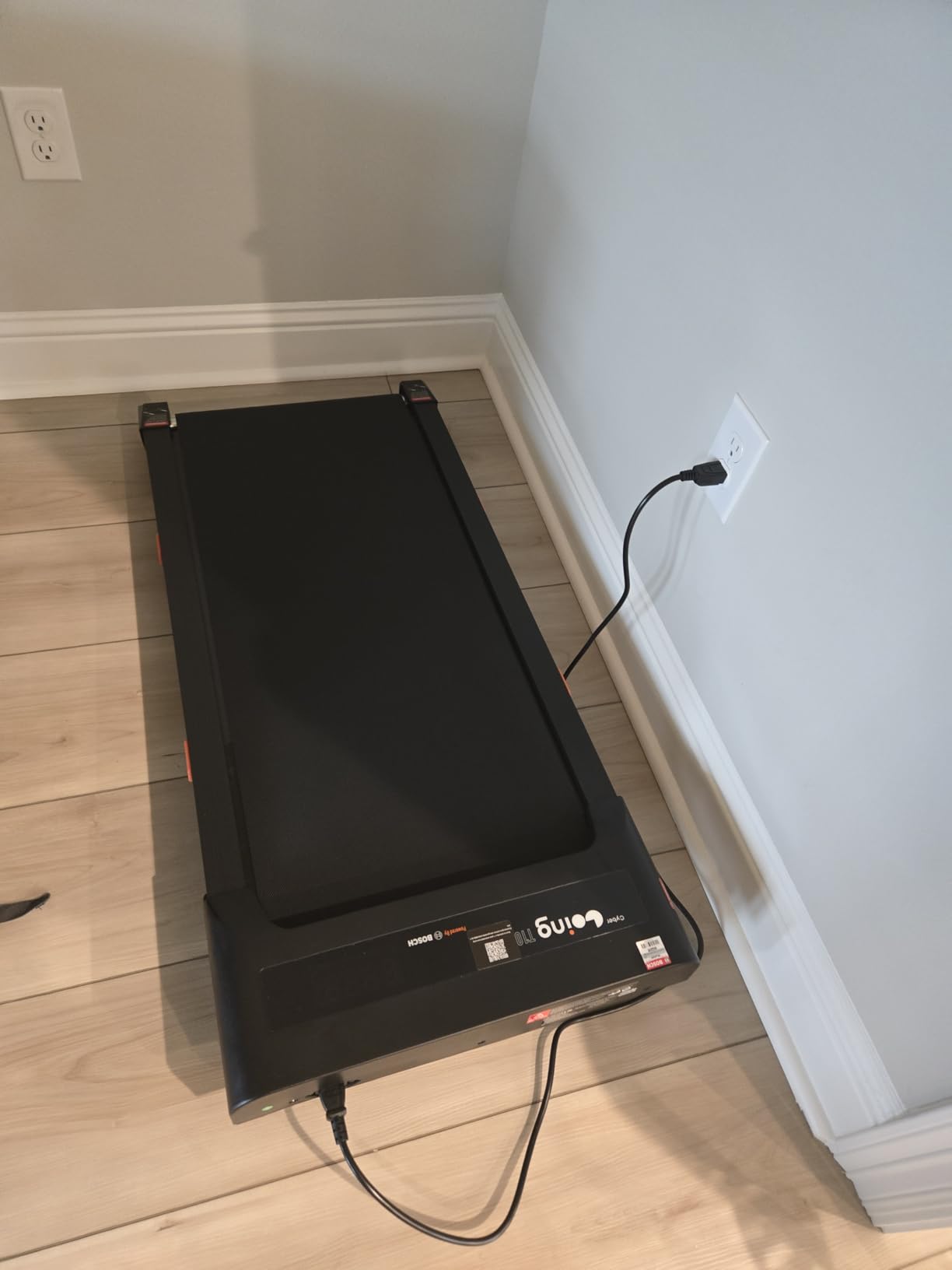 Cybergoing T10 Walking Pad Treadmill Powered By Bosch, Under Desk Treadmill, Fixed 7% Manual Incline, Up to 4 MPH, 2.5HP, 300lb Capacity, App + Remote, 15