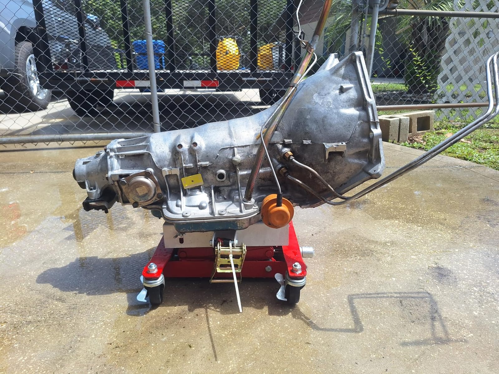Garvee Transmission Jack 450 LBS Capacity: Low Profile Lift with 2M Safety Straps & 4 Brake Wheels, 7-23 Inch Range for Car & Truck Repair customer photo 2