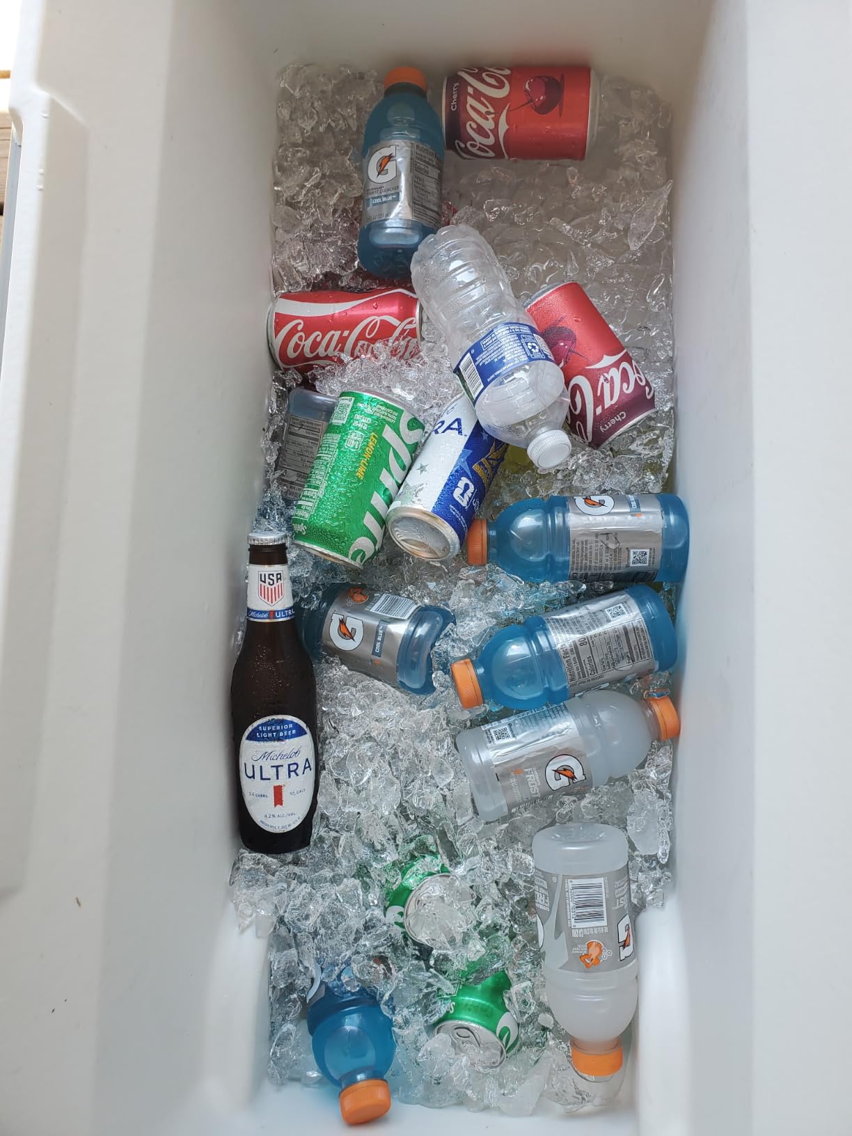 Coleman Classic Series Insulated Portable Rolling Cooler with Wheels, Leak-Resistant Outdoor Hard Cooler Keeps Ice up to 5 Days customer photo 2