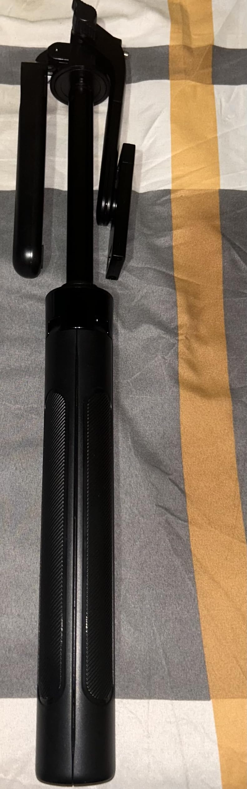 Content Creator Essentials Vlogging Kit for iPhone, Tripod & Wireless Mic | 71