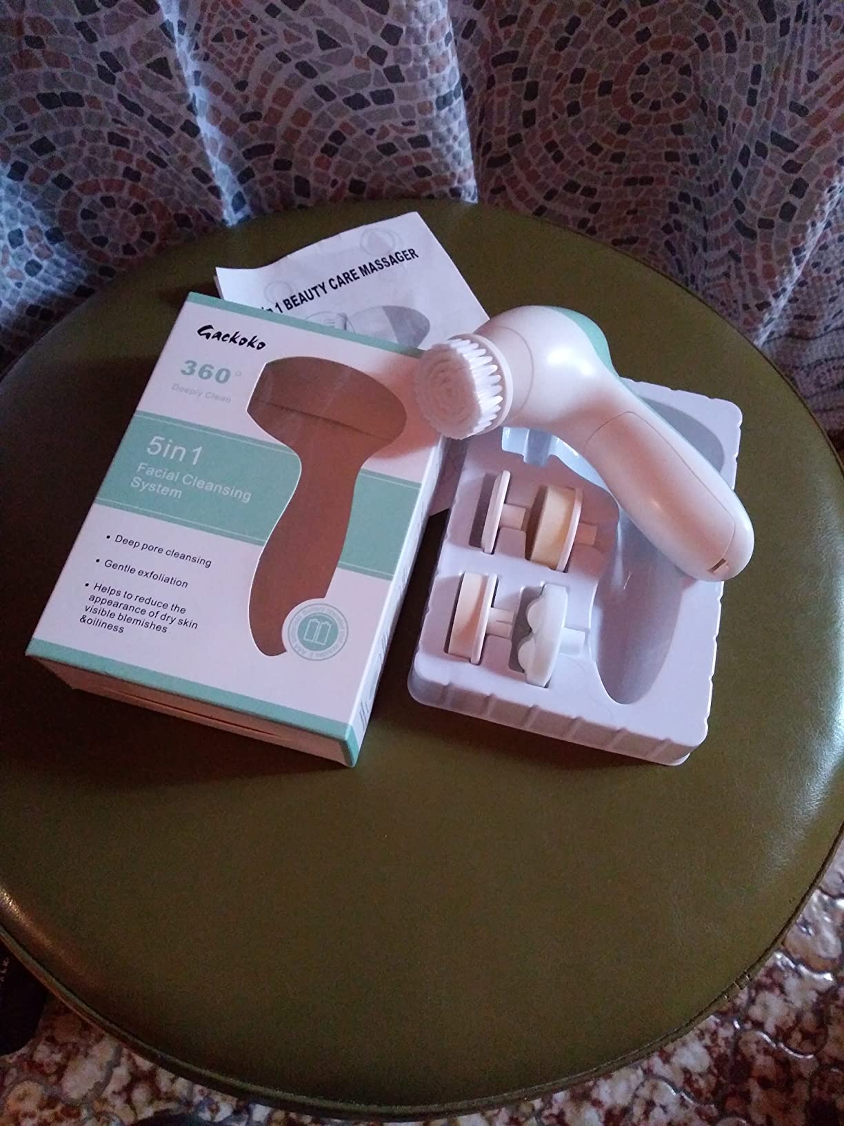 Blackhead Remover Pore Vacuum with Nose Brush & Blackhead Needle Set, 3 Adjustable Suction Levels 5 Suction Power, 5 Probes USB Rechargeable Pore Cleaner customer photo 1