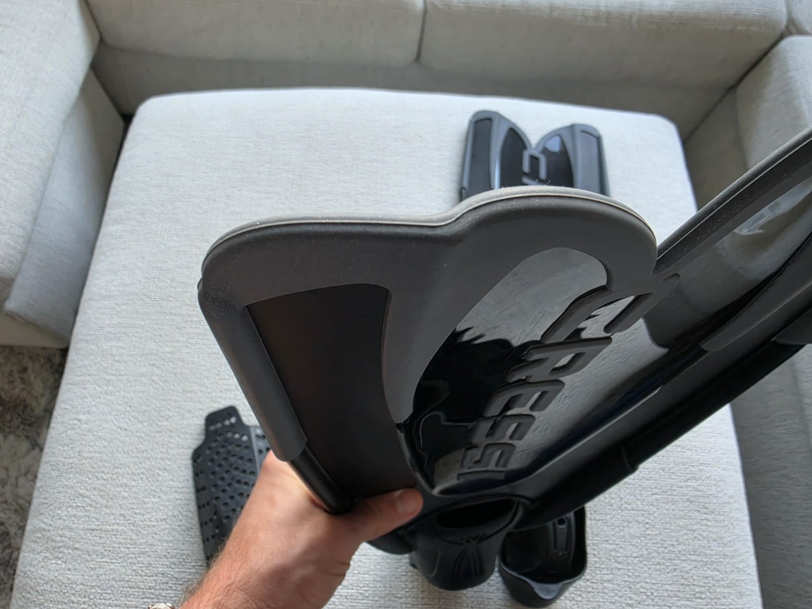 Cressi Adult Full Foot Pocket Diving Fins - High Propulsion Efficiency with Less Effort - Comfortable Flexible Foot Pocket - Agua Fins: Made in Italy customer photo 1