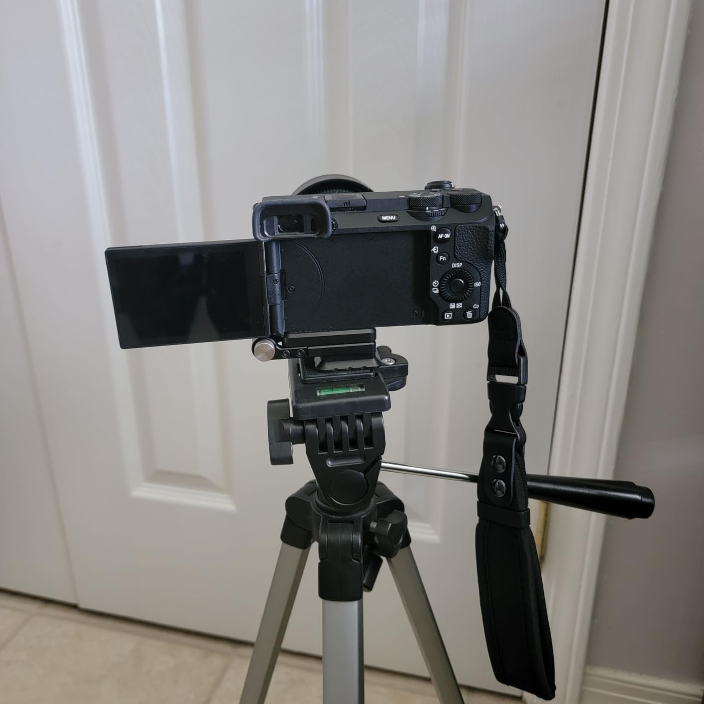 Universal Foldable L-Shape Quick Release Plate for DSLR Mirrorless Camera,Arca Swiss Tripod Mount 1/4