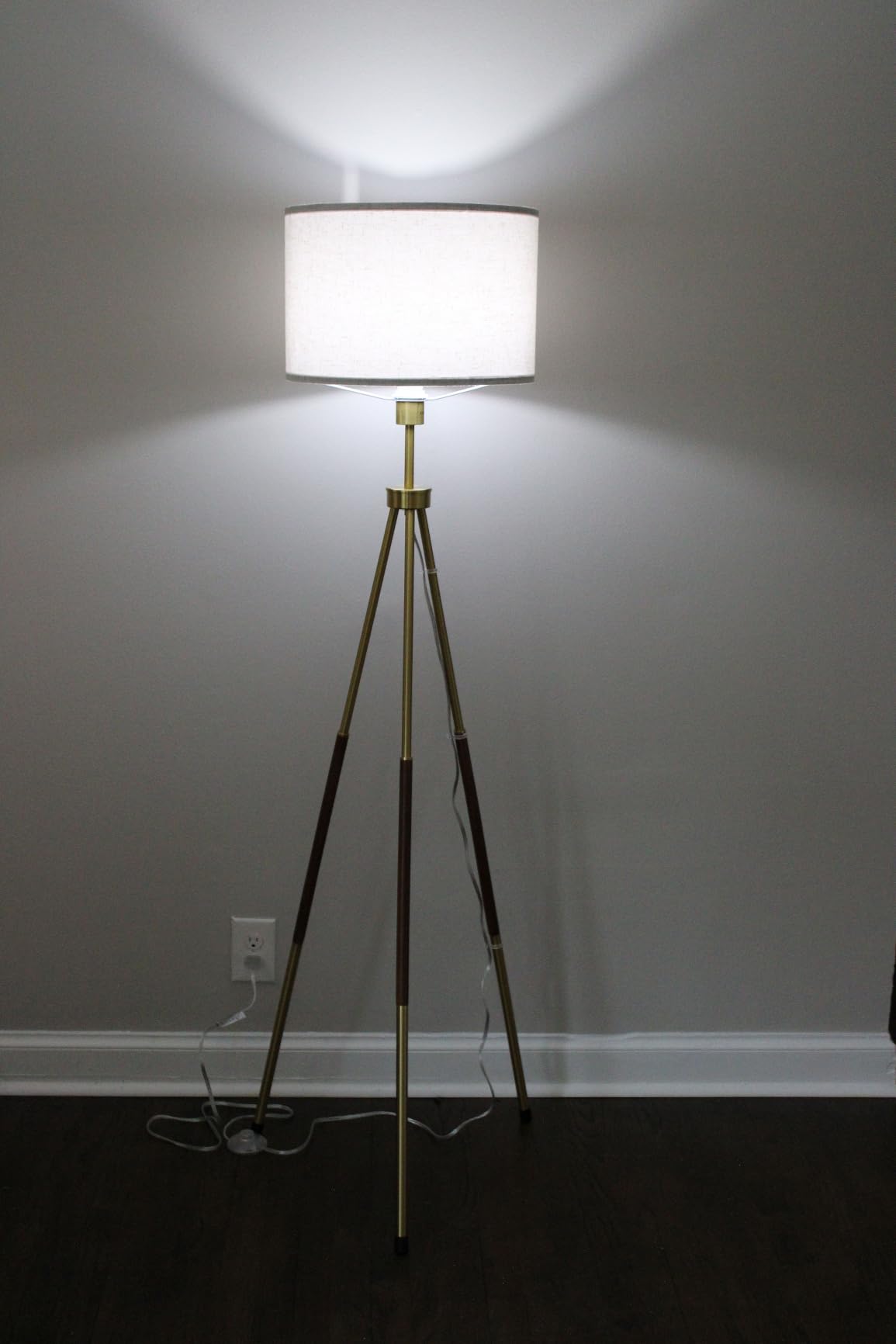 SIBRILLE Mid Century Wood Tripod Floor Lamp with Remote & Foot Switch | Modern Dimmable Standing Lamp with 3 Color Temperatures for Living Room Bedroom Office Reading Room, 9W Bulb Included customer photo 1