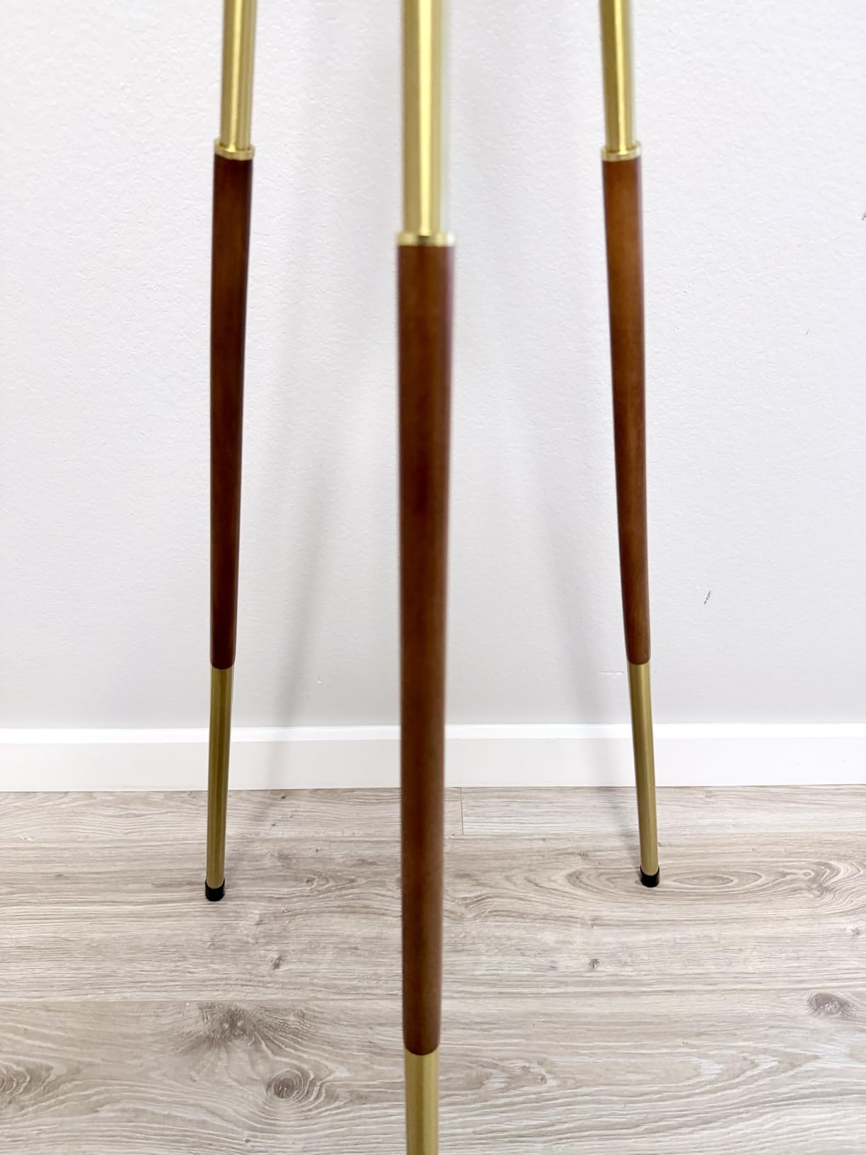 SIBRILLE Mid Century Wood Tripod Floor Lamp with Remote & Foot Switch | Modern Dimmable Standing Lamp with 3 Color Temperatures for Living Room Bedroom Office Reading Room, 9W Bulb Included customer photo 2
