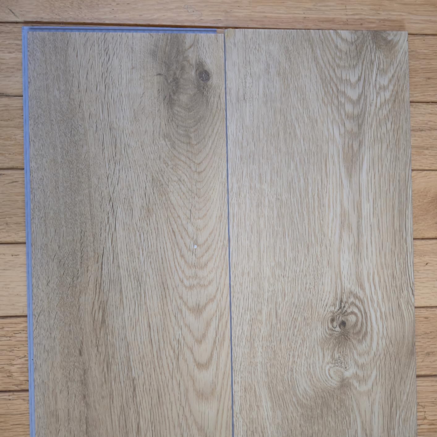 12 Pack Click-Lock SPC Vinyl Planks, 203.28 Sq. Ft Water-Resistant Herringbone Flooring for Home Interiors, King Oak customer photo 2